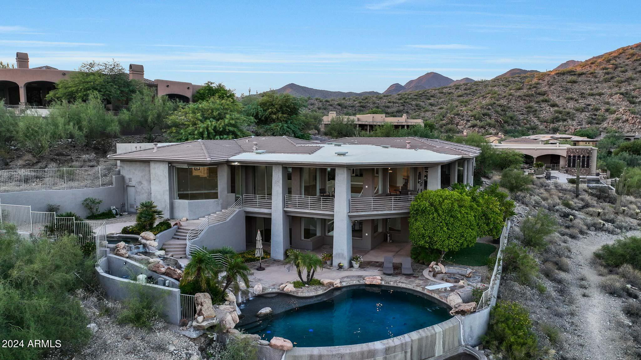 SCOTTSDALE MOUNTAIN - Residential