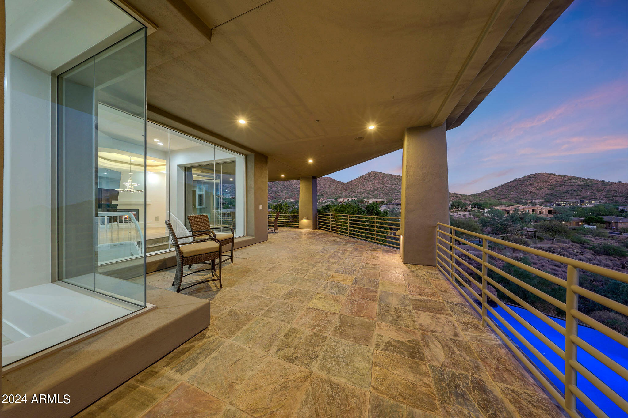 SCOTTSDALE MOUNTAIN - Residential