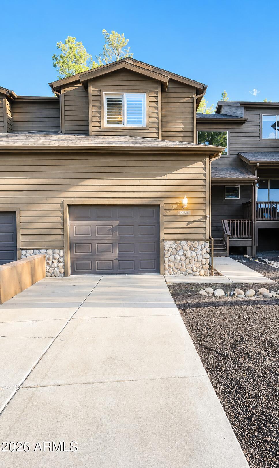 STARLIGHT RIDGE ESTATES TOWNHOUSES - Residential