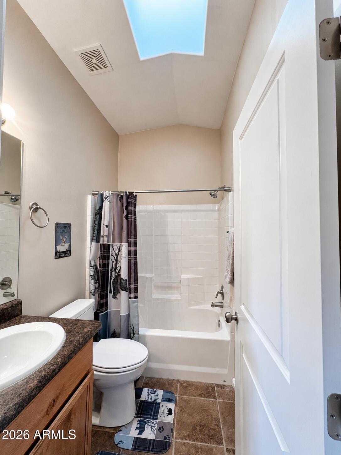 STARLIGHT RIDGE ESTATES TOWNHOUSES - Residential