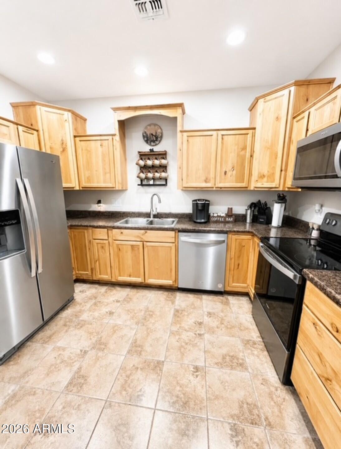 STARLIGHT RIDGE ESTATES TOWNHOUSES - Residential