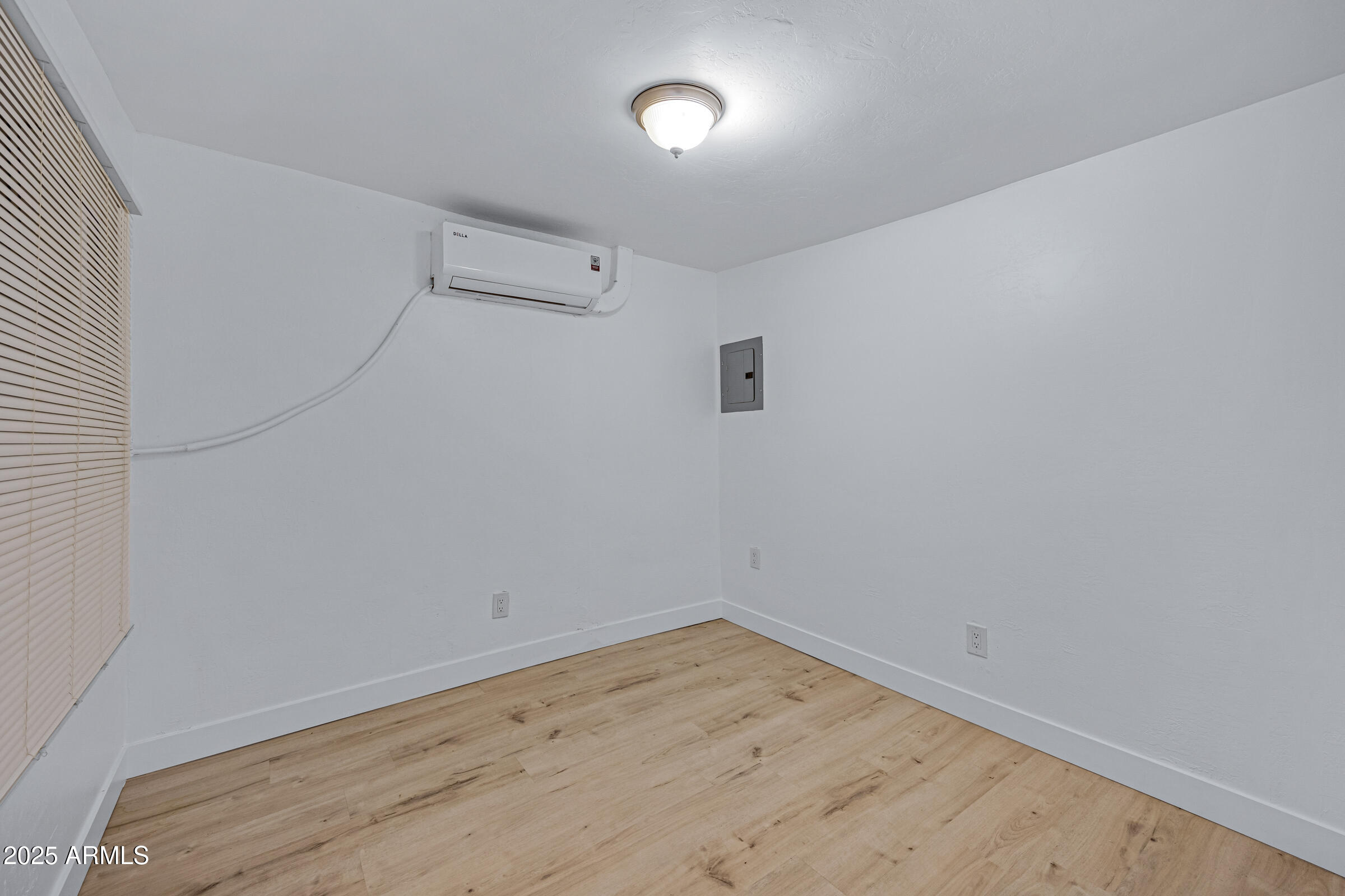 IDLE EASE - Residential Income
