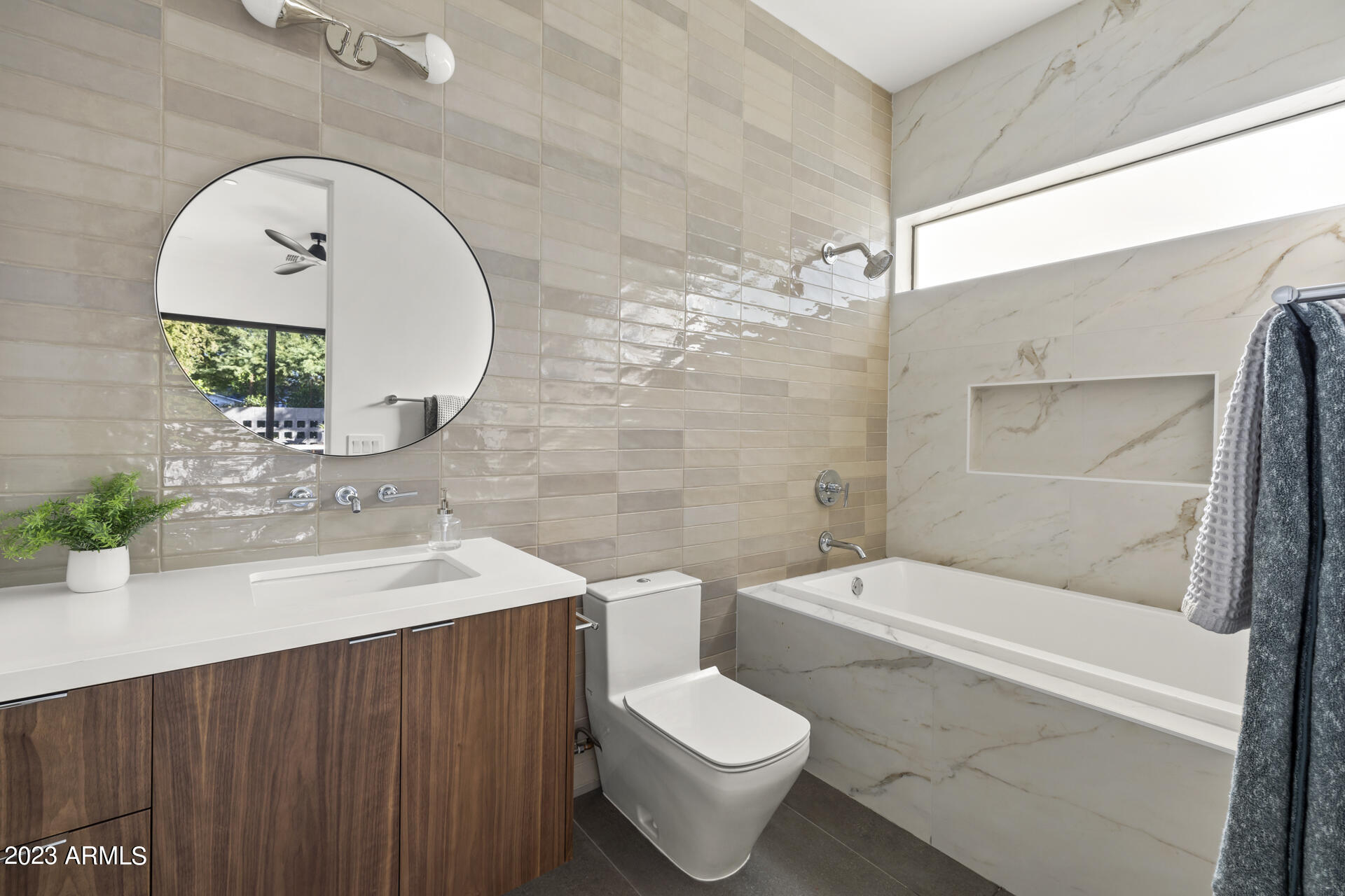 MILTONS GROVES LOTS 11-52 - Residential