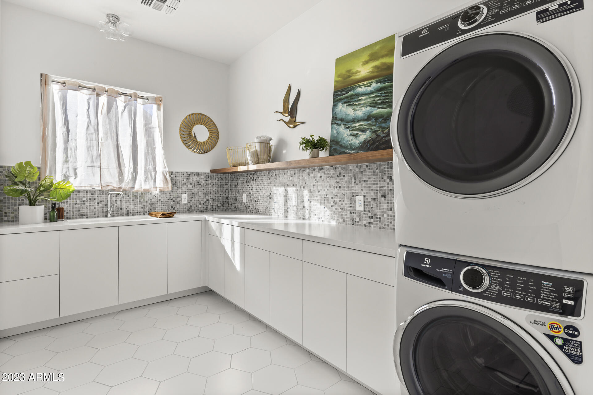 MILTONS GROVES LOTS 11-52 - Residential