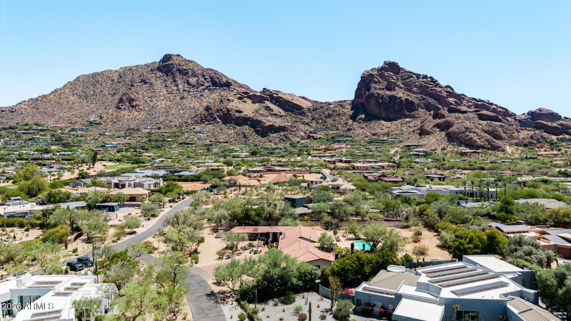 CAMELBACK MANOR - Residential