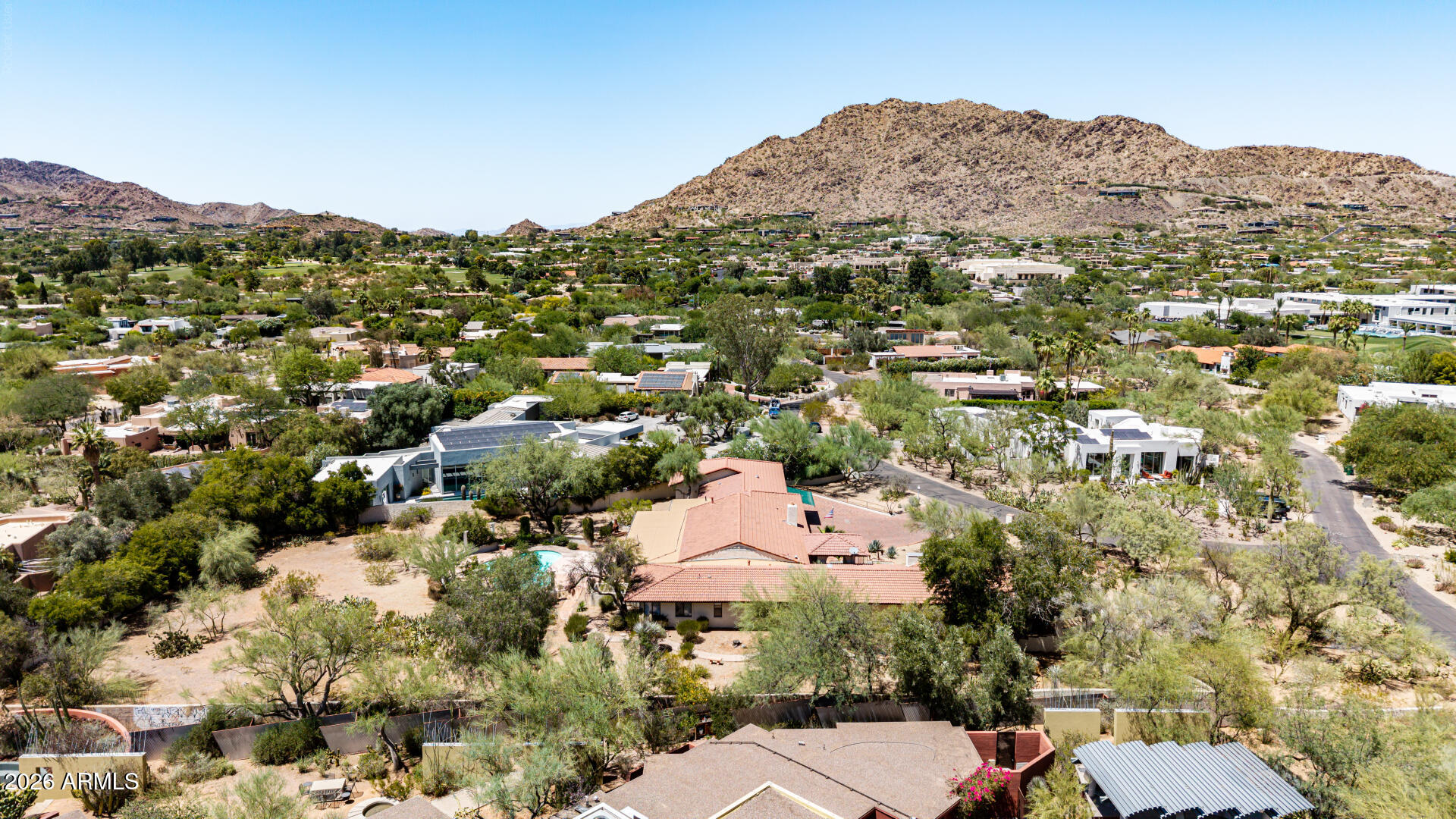 CAMELBACK MANOR - Residential