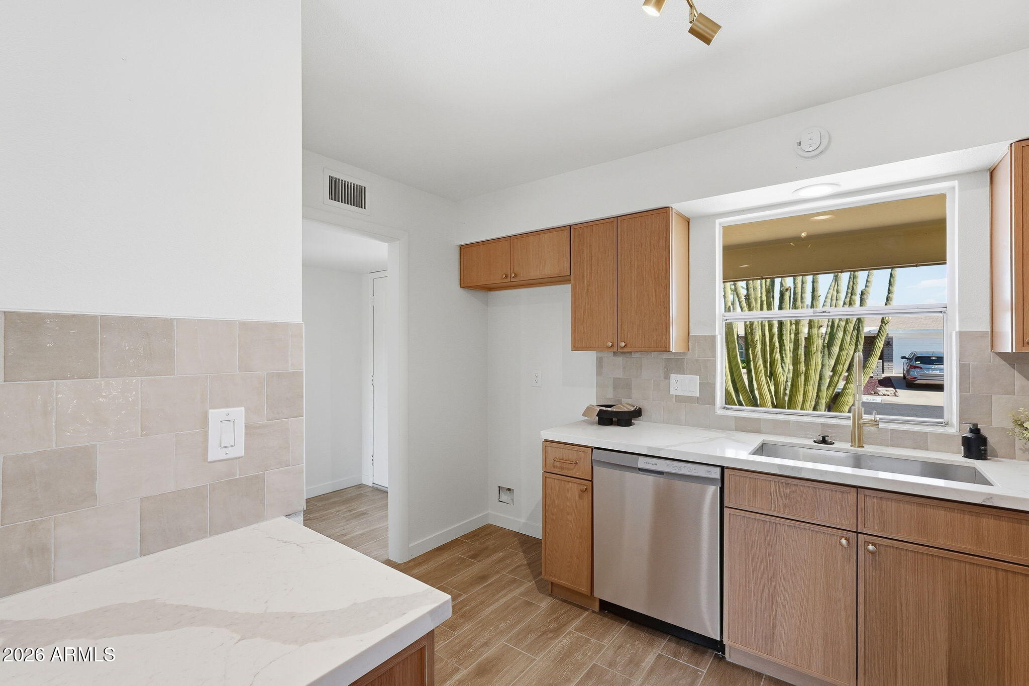 SUNLAND VILLAGE 5 - Residential