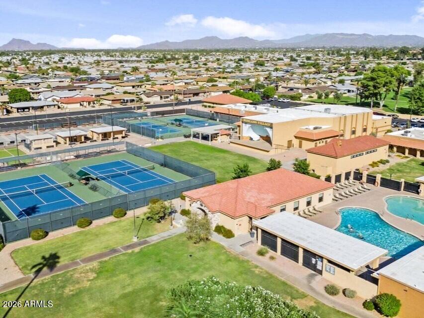 SUNLAND VILLAGE 5 - Residential