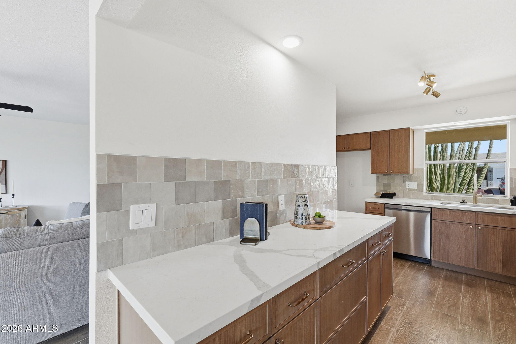SUNLAND VILLAGE 5 - Residential