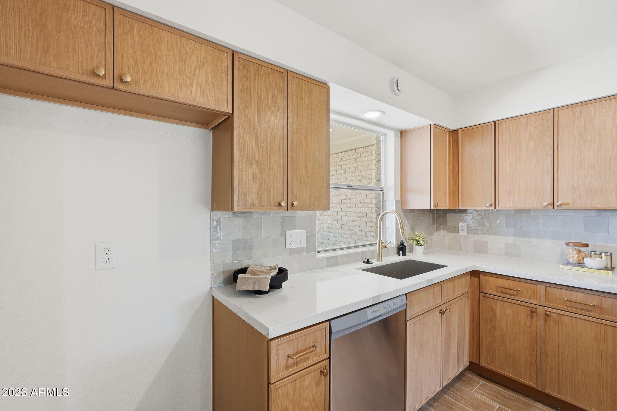 SUNLAND VILLAGE 5 - Residential
