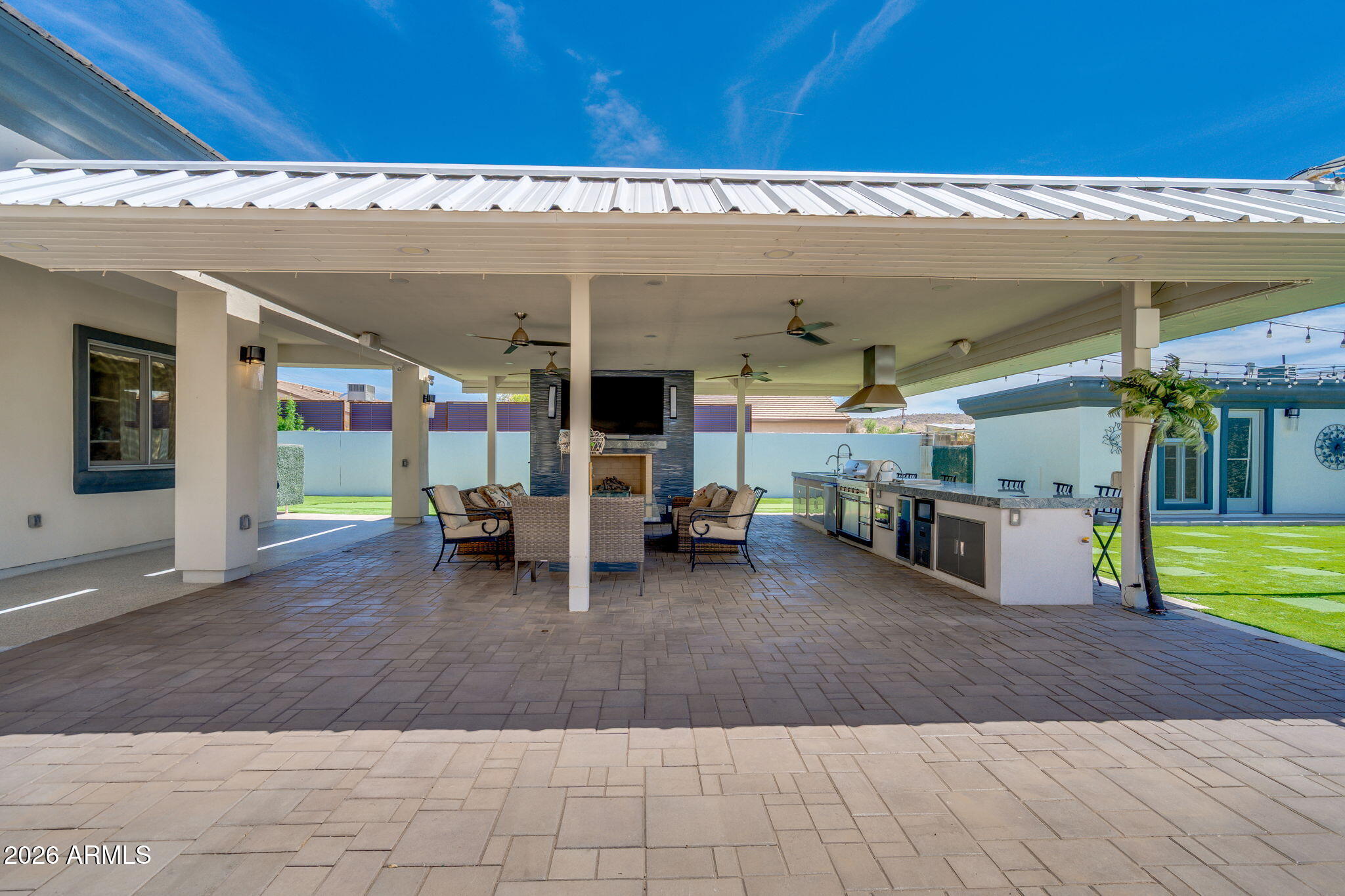 BRYAN ROBIN REYES MLD - Residential