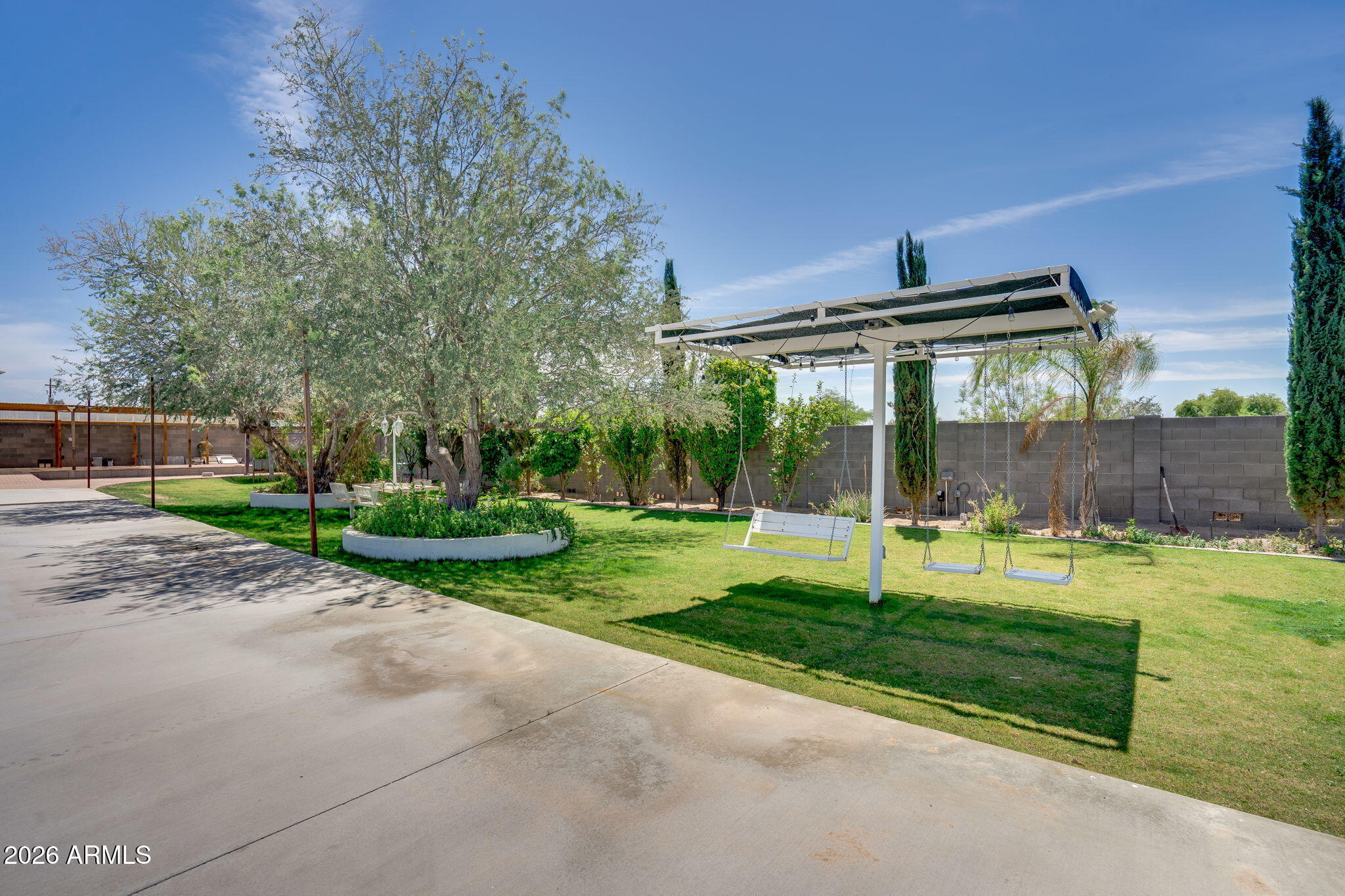 BRYAN ROBIN REYES MLD - Residential