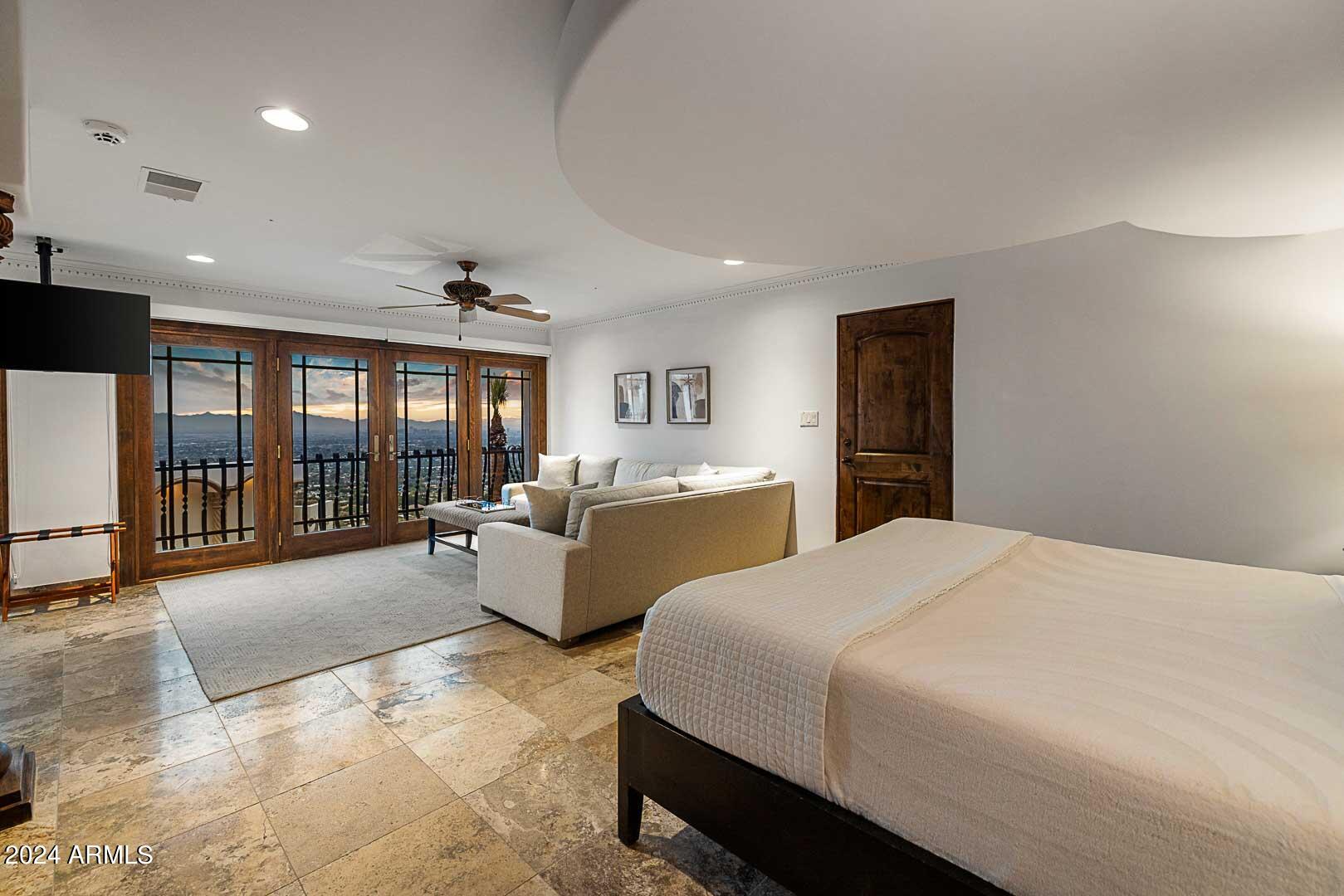 COPELAND HILL 2 - Residential