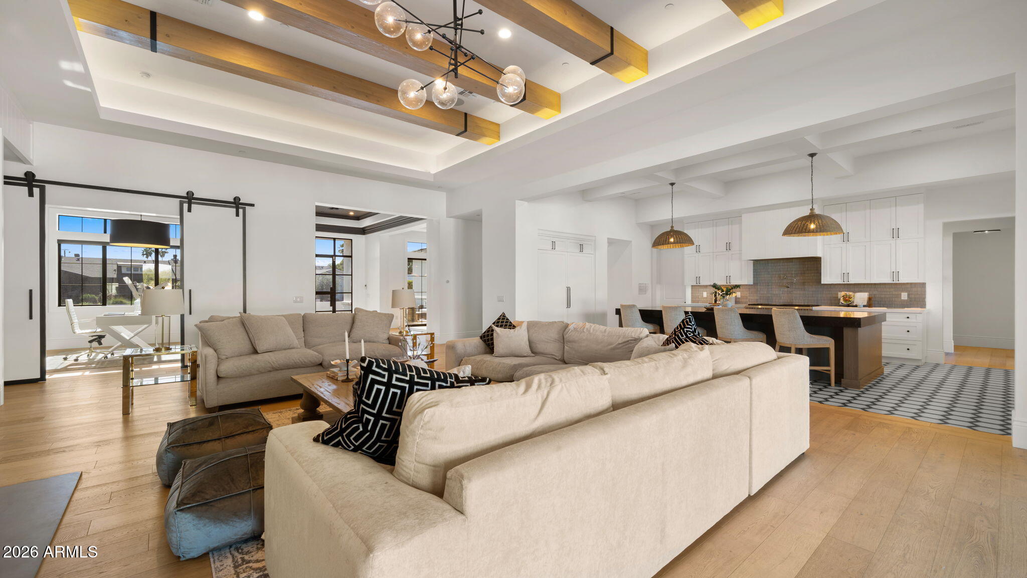 LOR VILLA ESTATES - Residential
