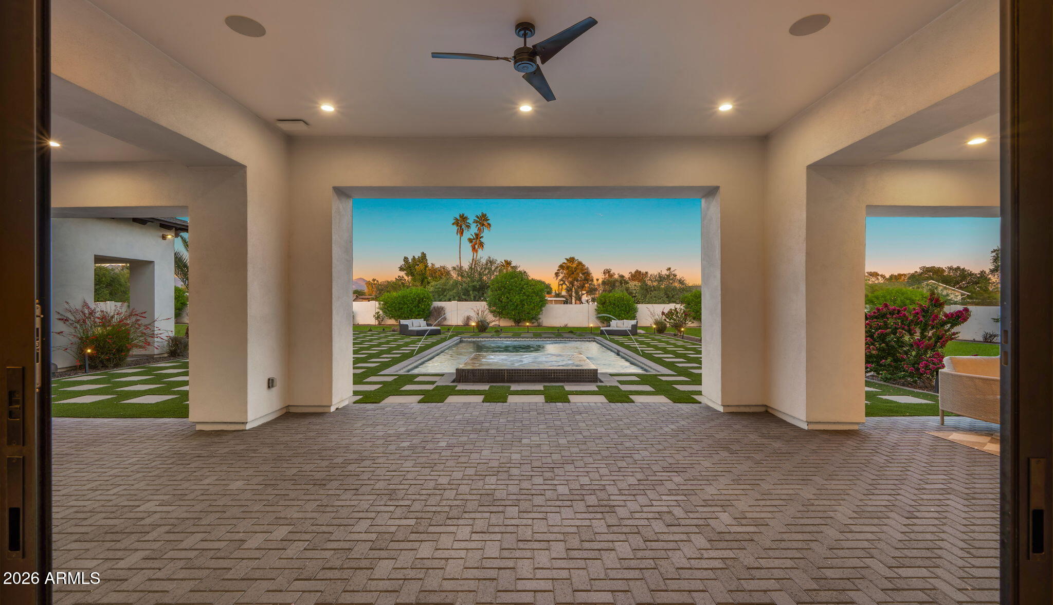 LOR VILLA ESTATES - Residential
