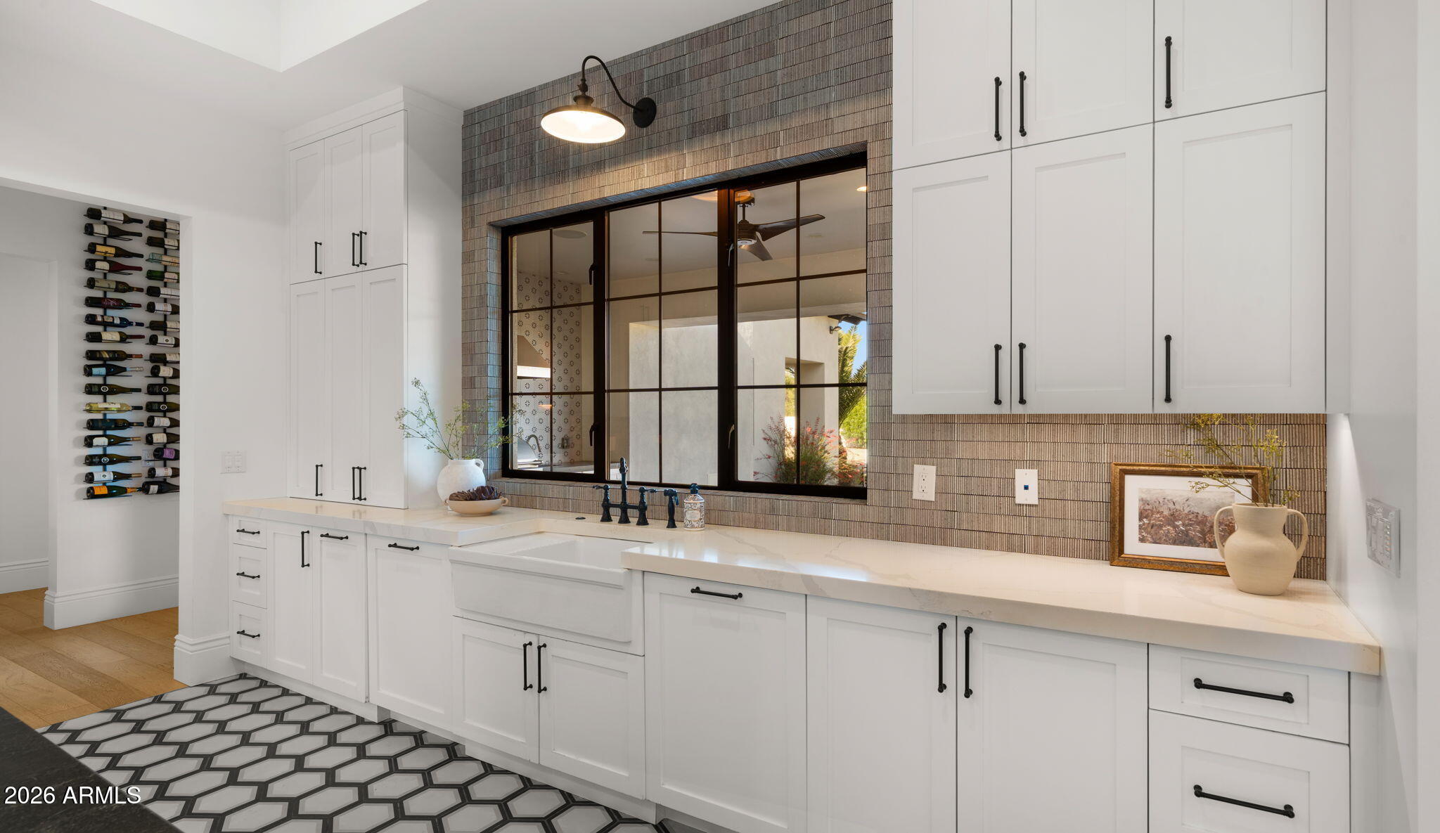 LOR VILLA ESTATES - Residential