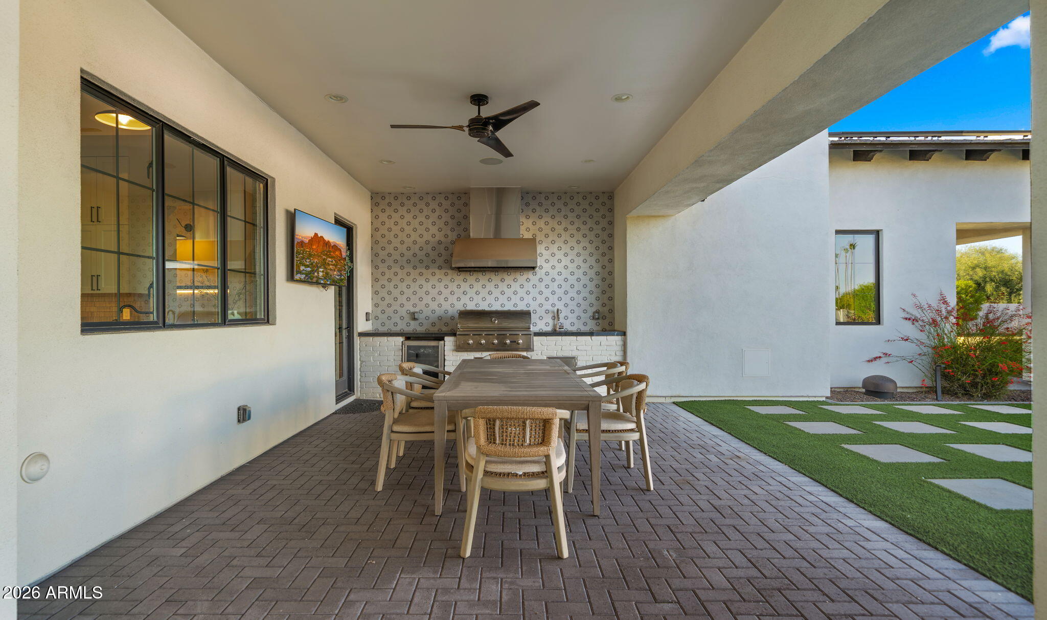 LOR VILLA ESTATES - Residential