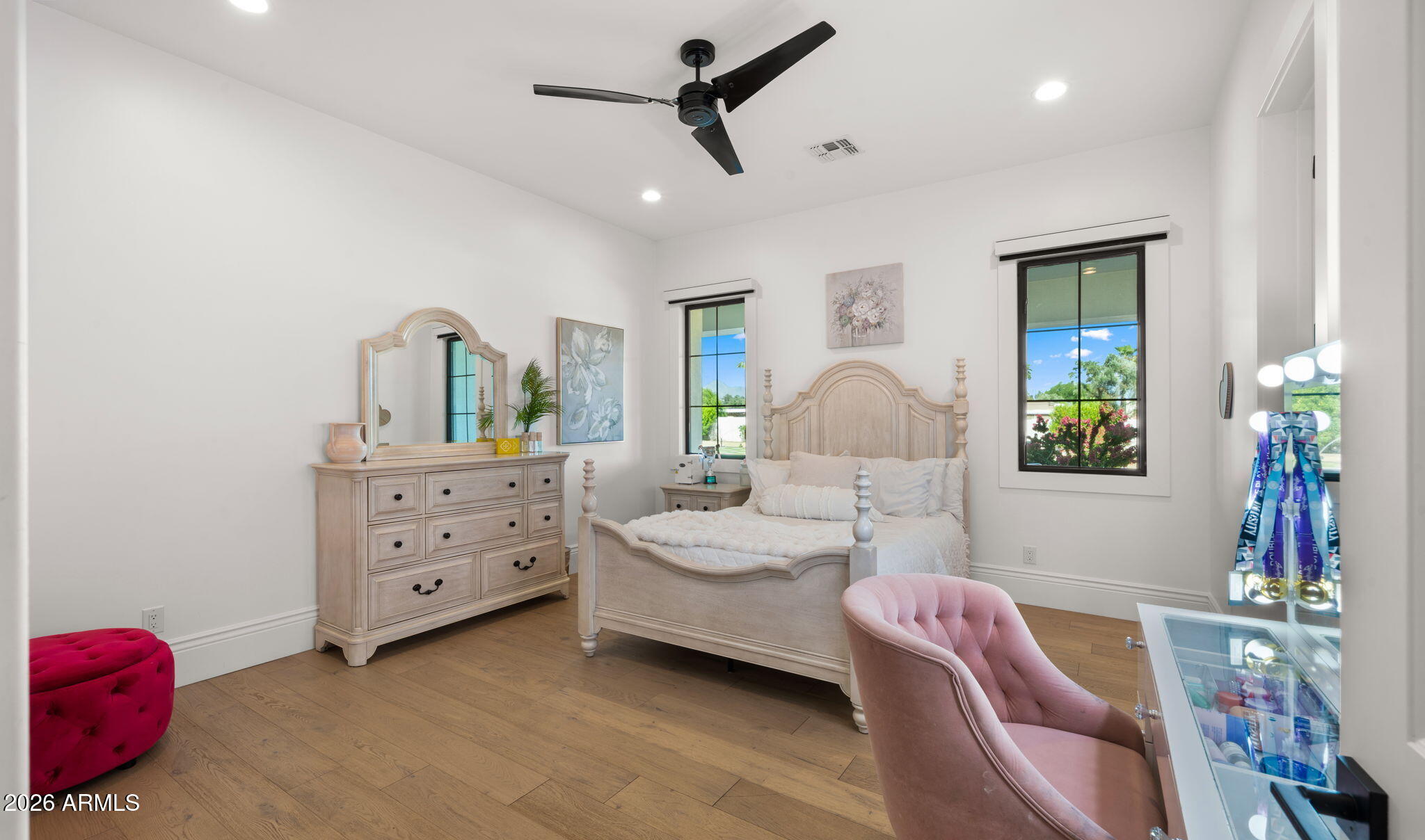 LOR VILLA ESTATES - Residential