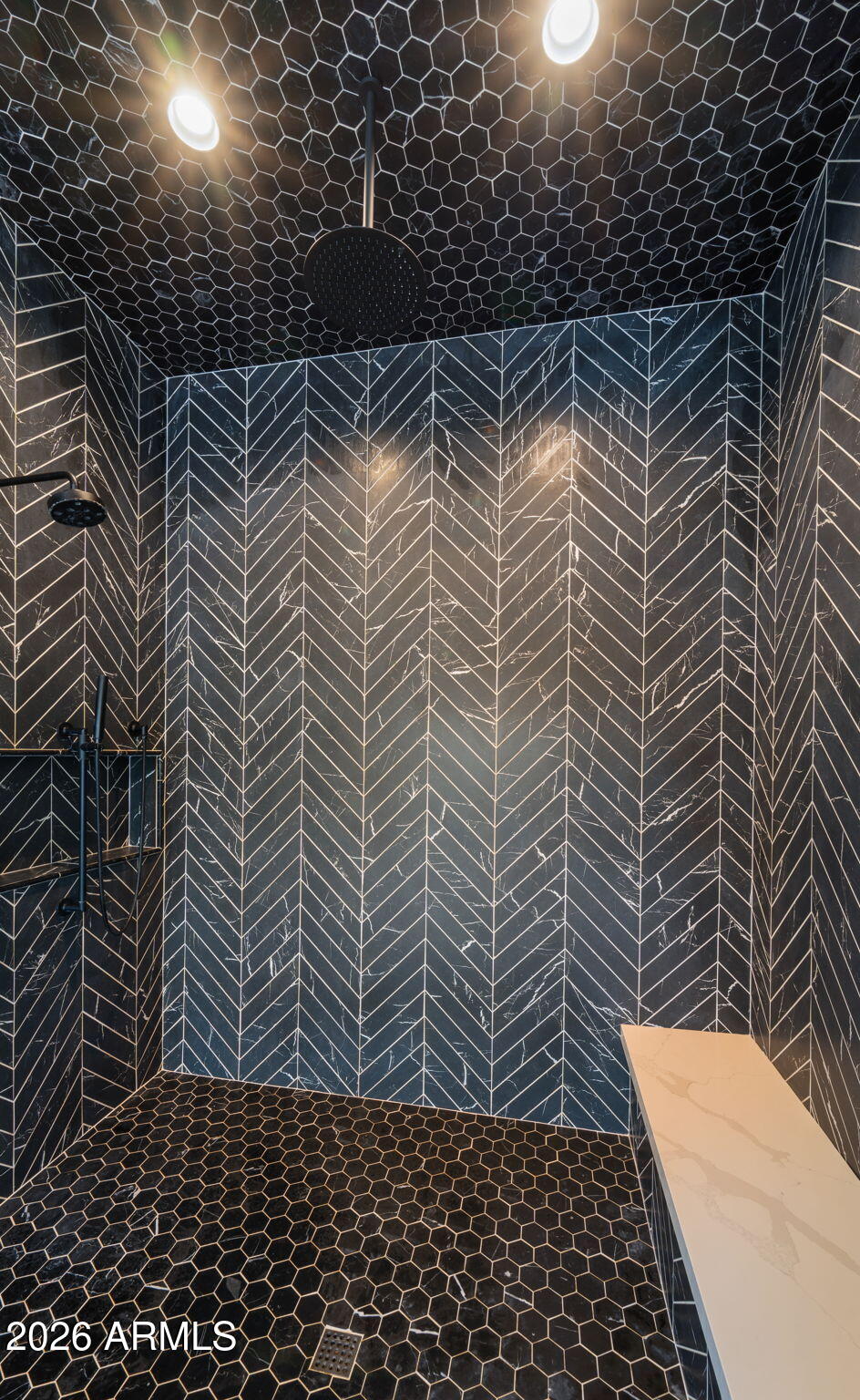 LOR VILLA ESTATES - Residential