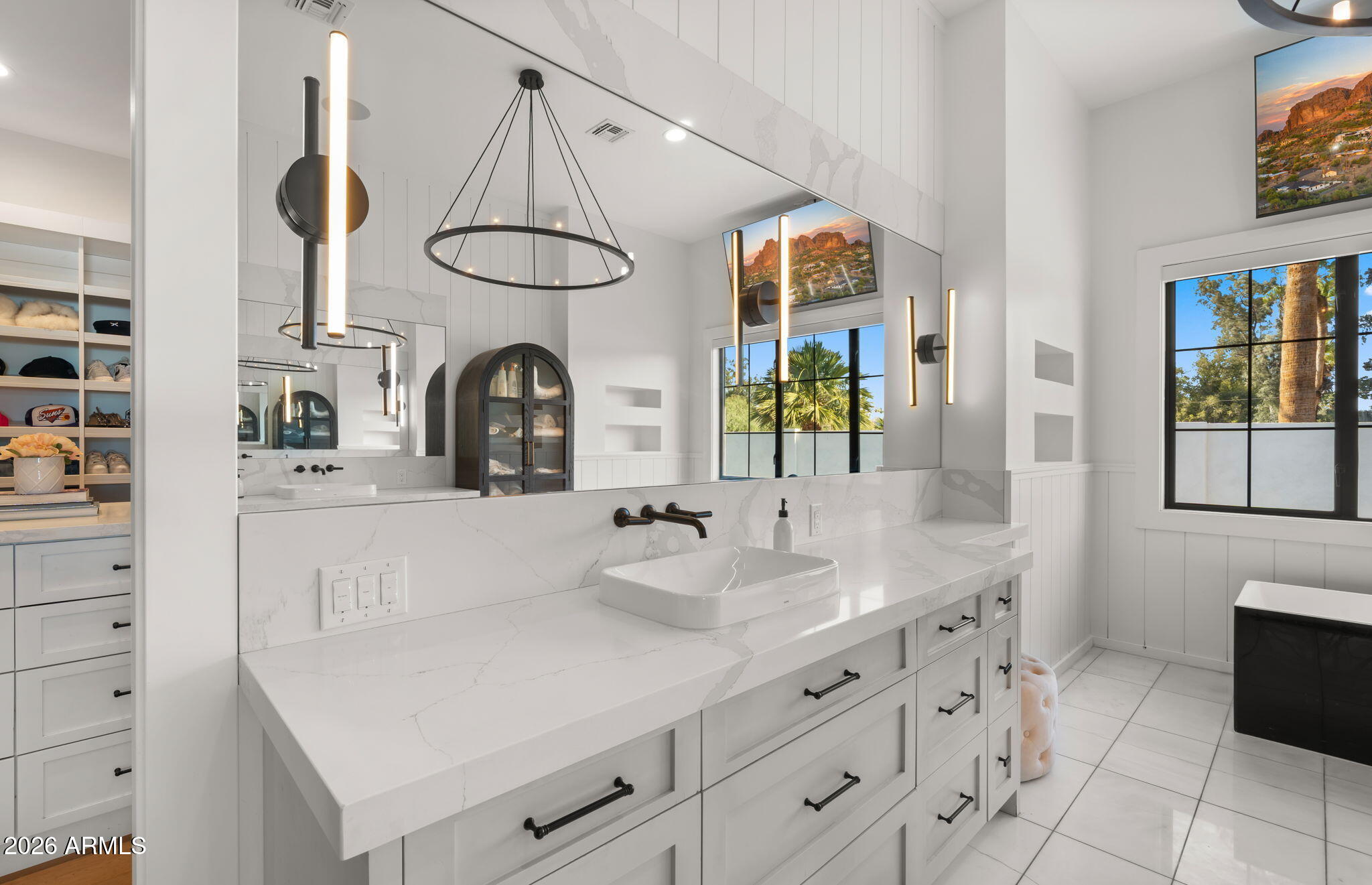 LOR VILLA ESTATES - Residential