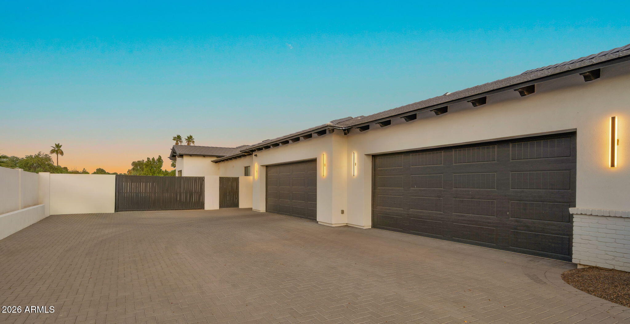 LOR VILLA ESTATES - Residential