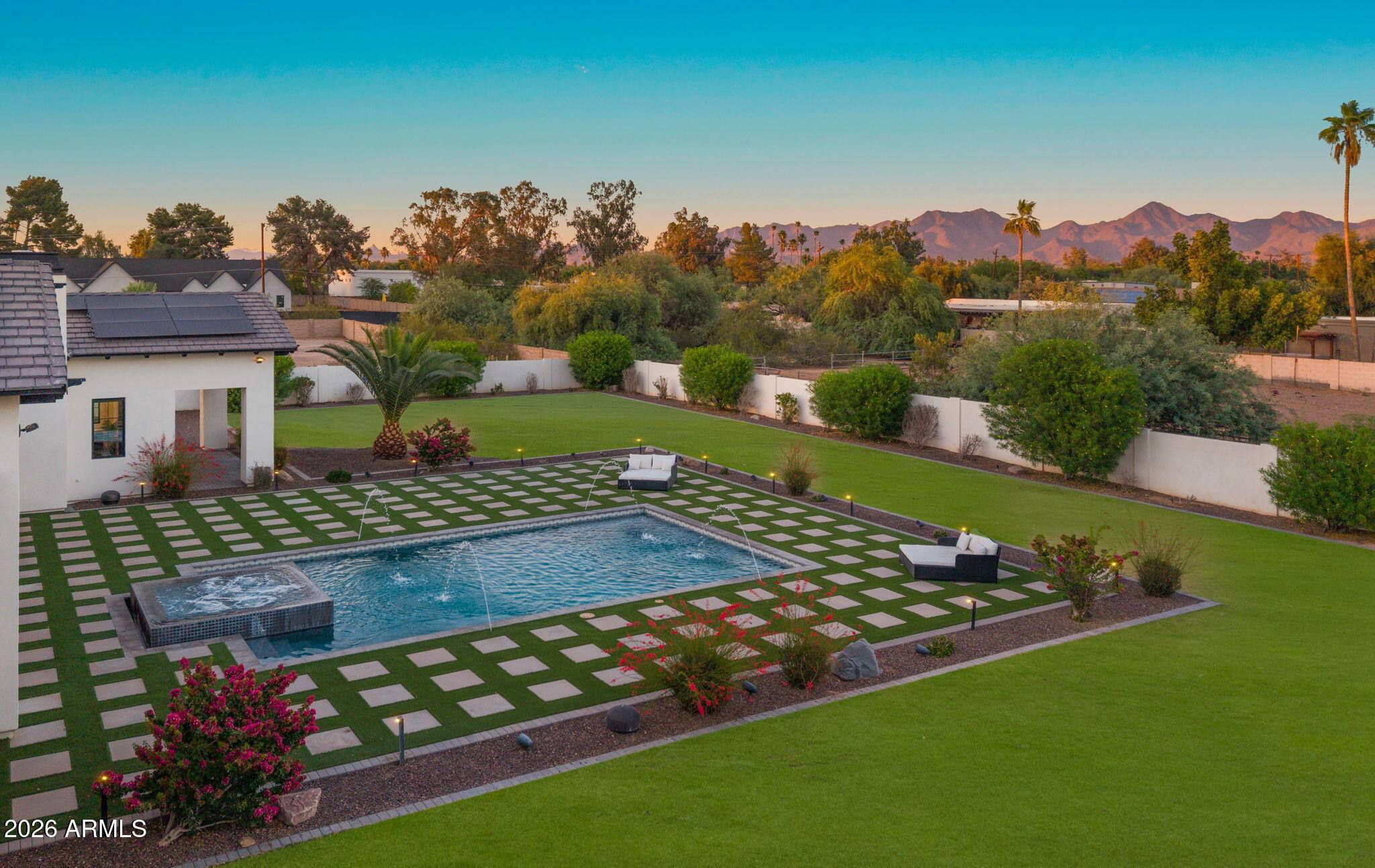 LOR VILLA ESTATES - Residential