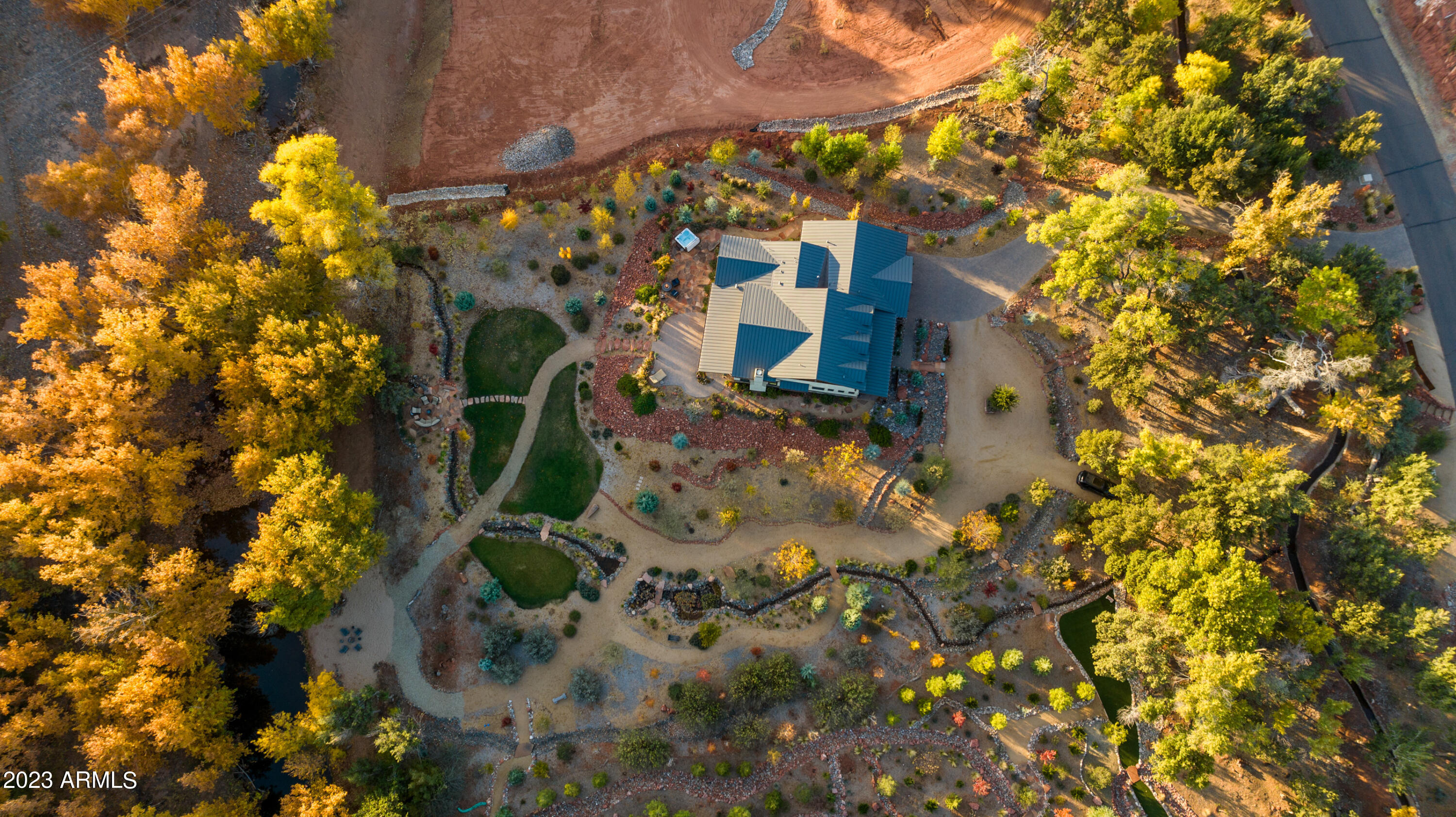 SEDONA RANCH - Residential