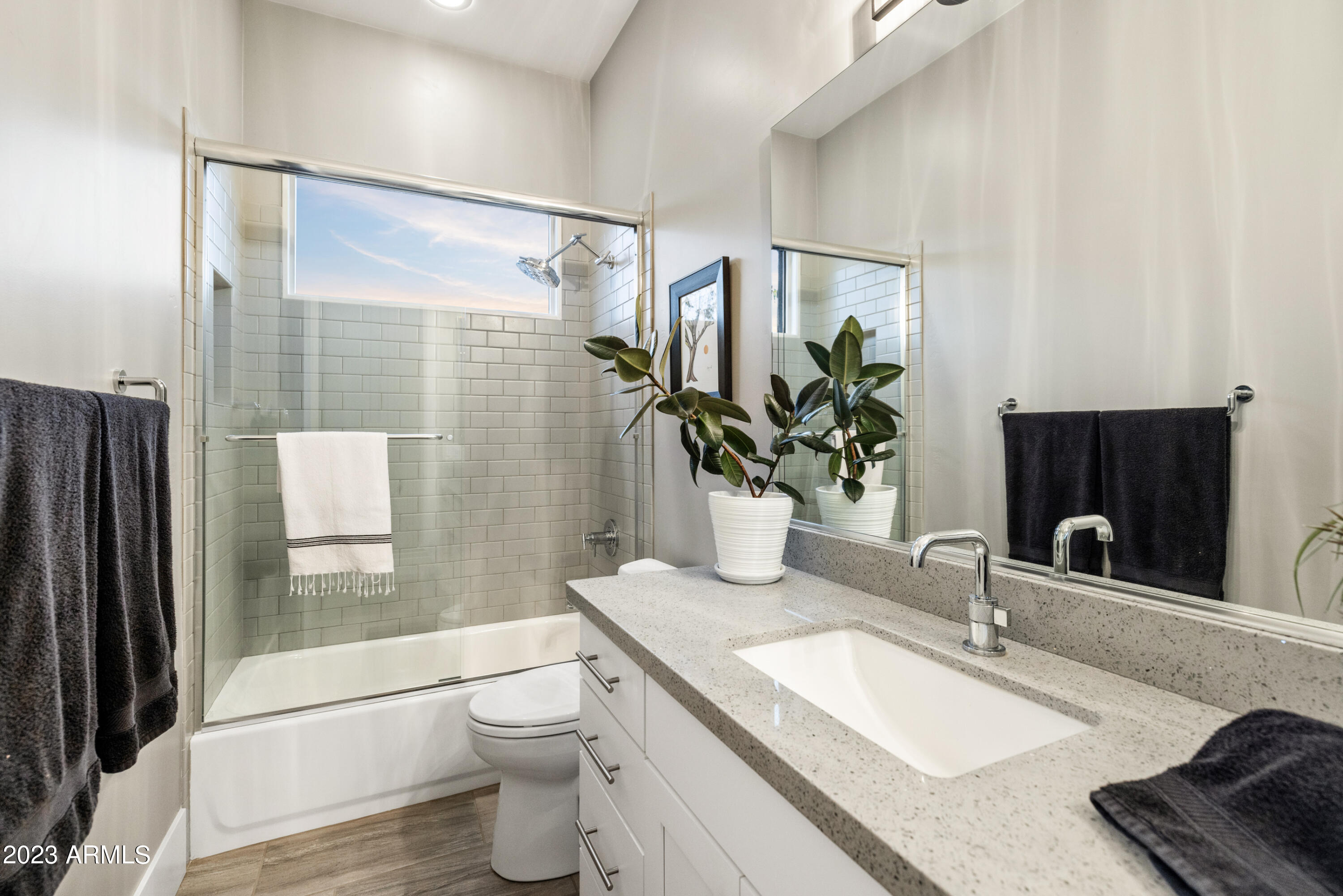 SEDONA RANCH - Residential