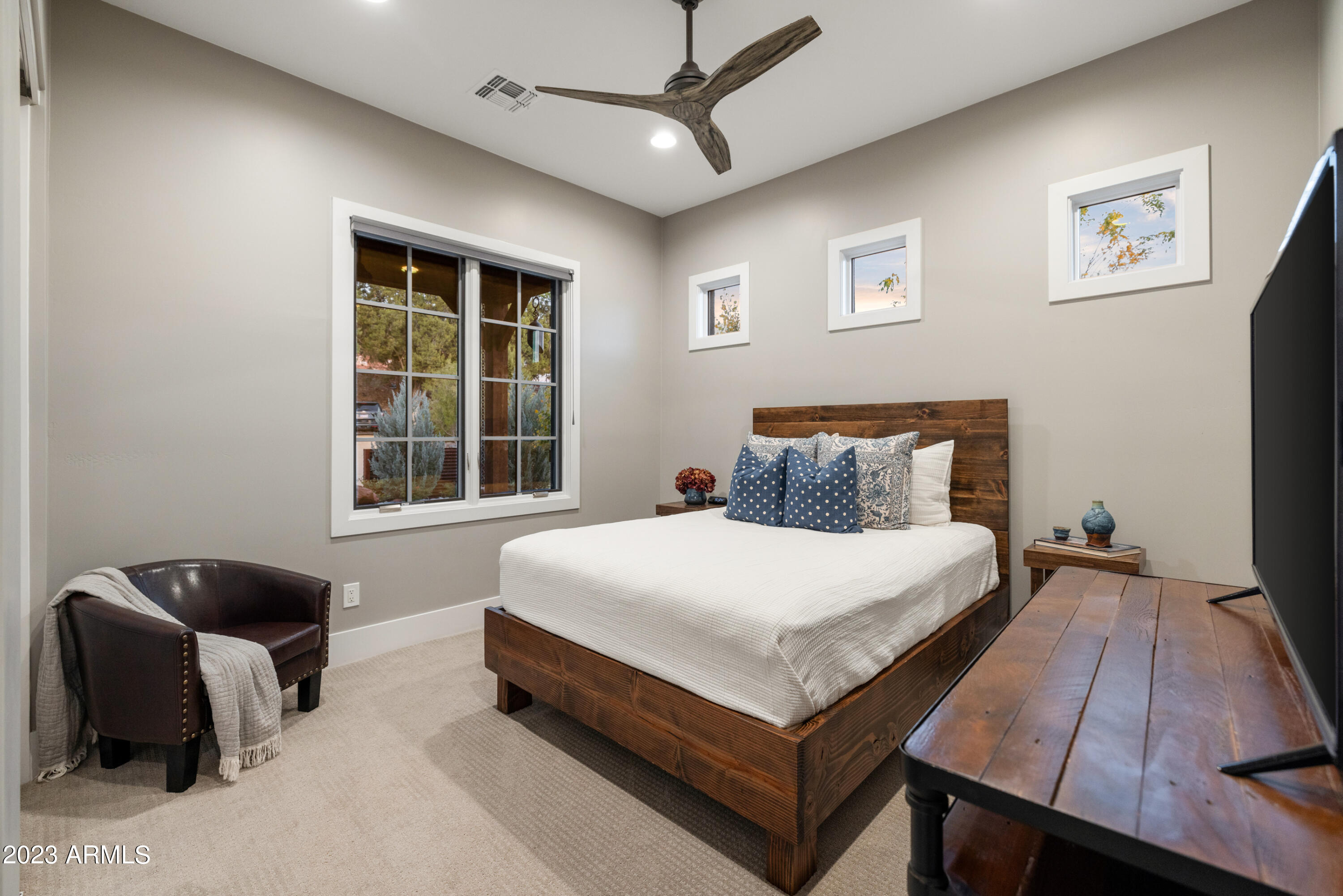 SEDONA RANCH - Residential