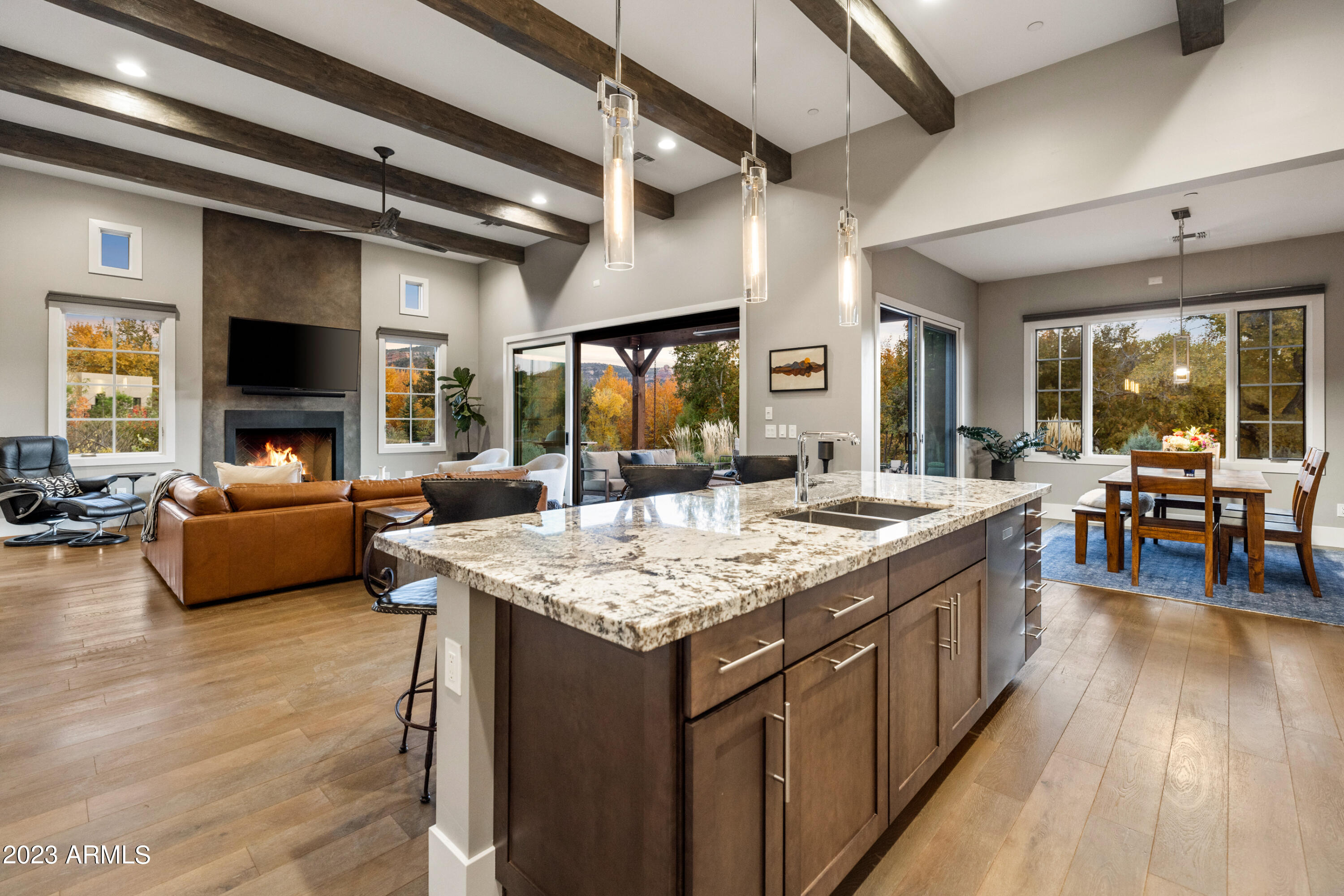 SEDONA RANCH - Residential