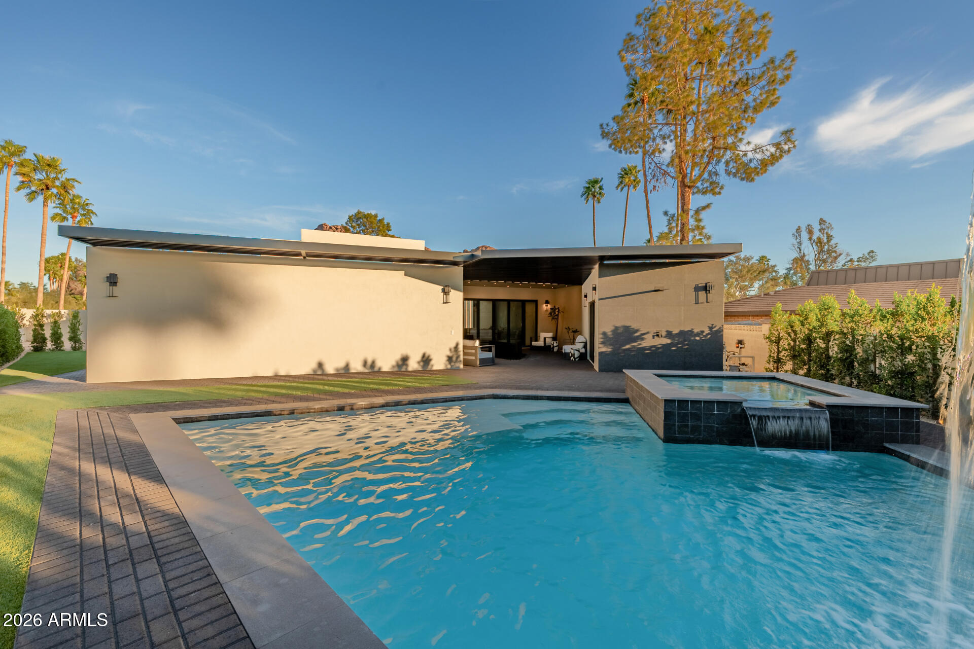 HERITAGE HILLS UNIT 1 - Residential