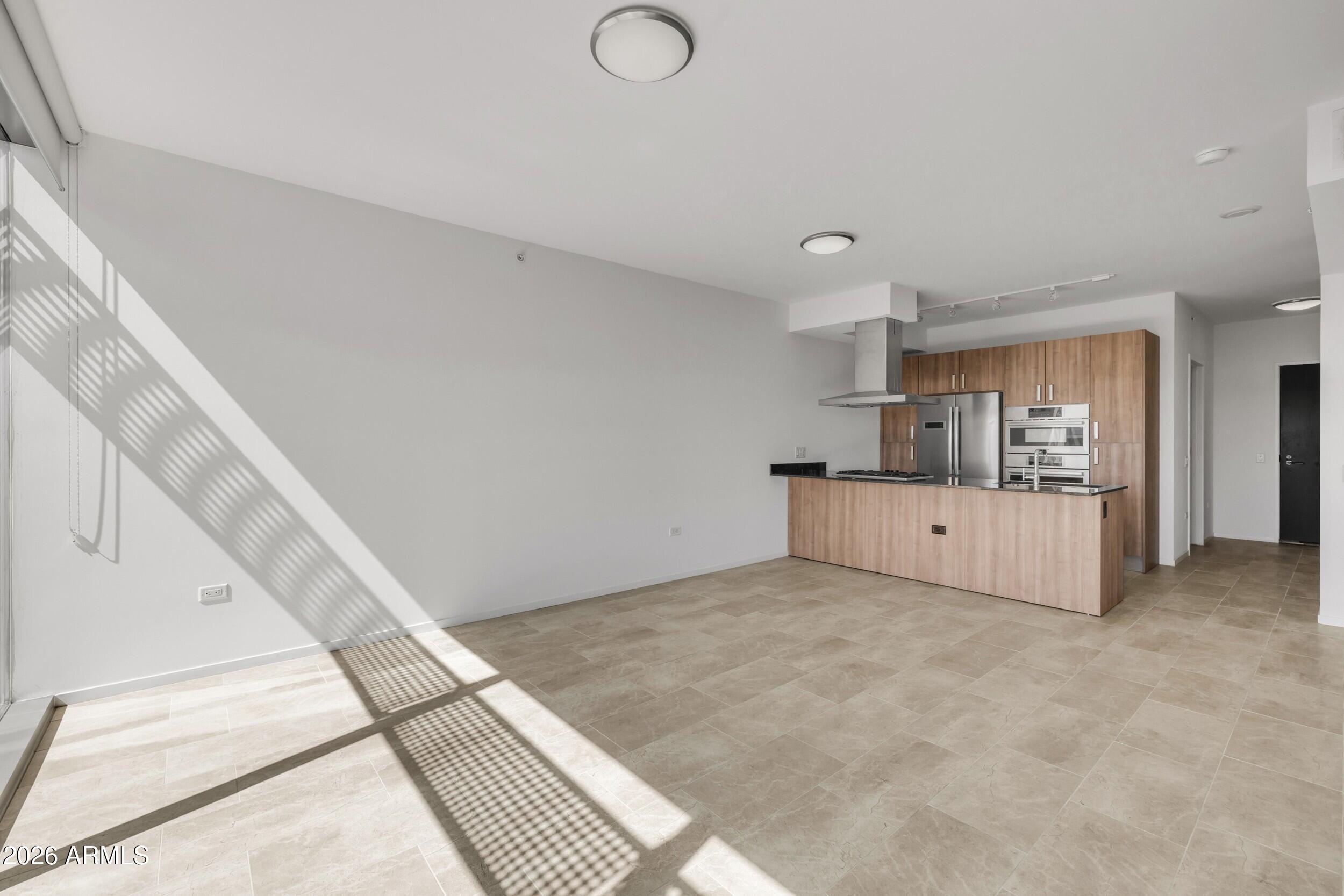 OPTIMA KIERLAND CENTER 7120 CONDOMINIUM 2ND AMD - Residential