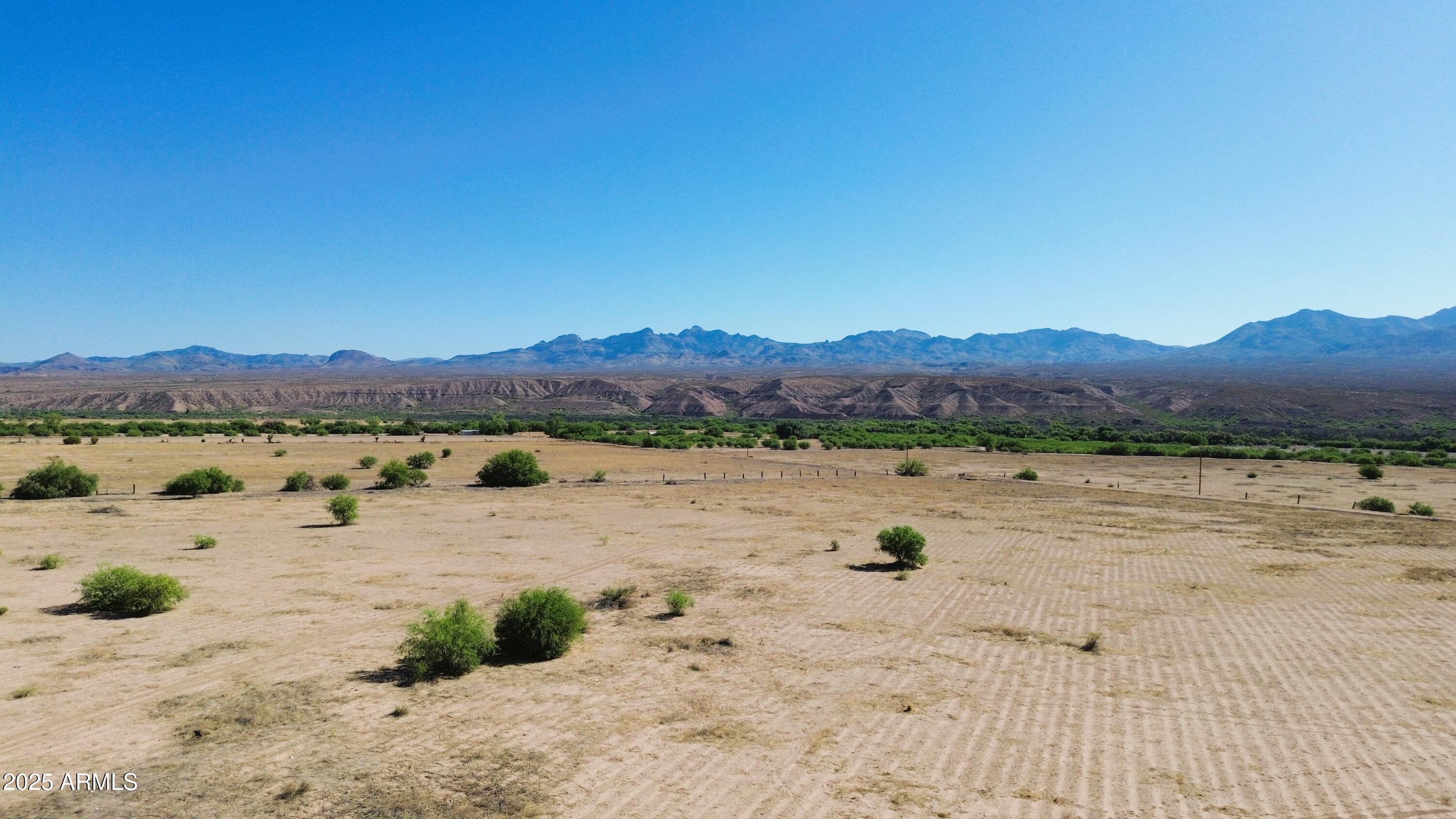 Multiple parcels in the bulk sale.  Seller will sell all or part.  Ask Broker for the parcel codes. - Land
