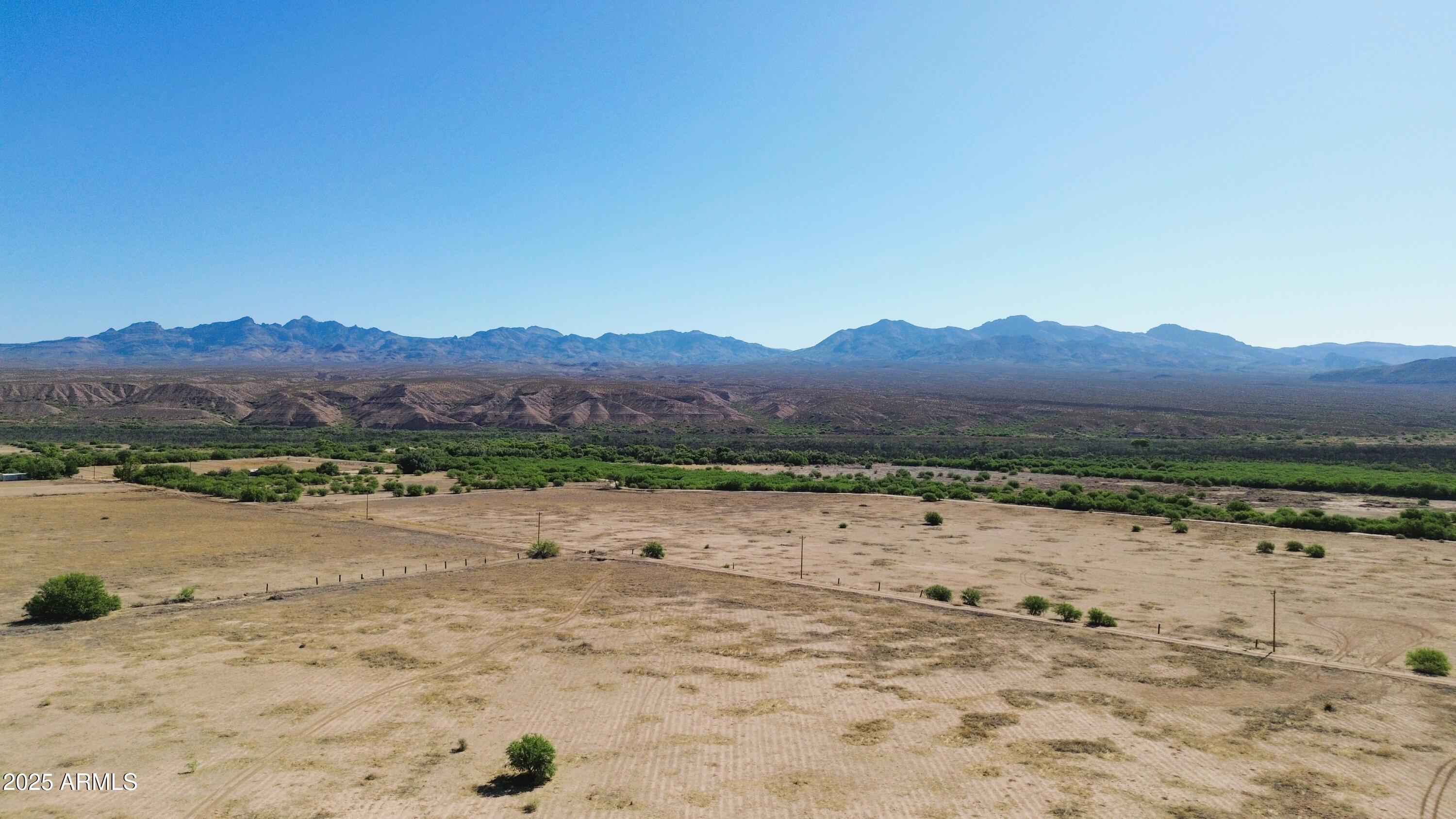 Multiple parcels in the bulk sale.  Seller will sell all or part.  Ask Broker for the parcel codes. - Land