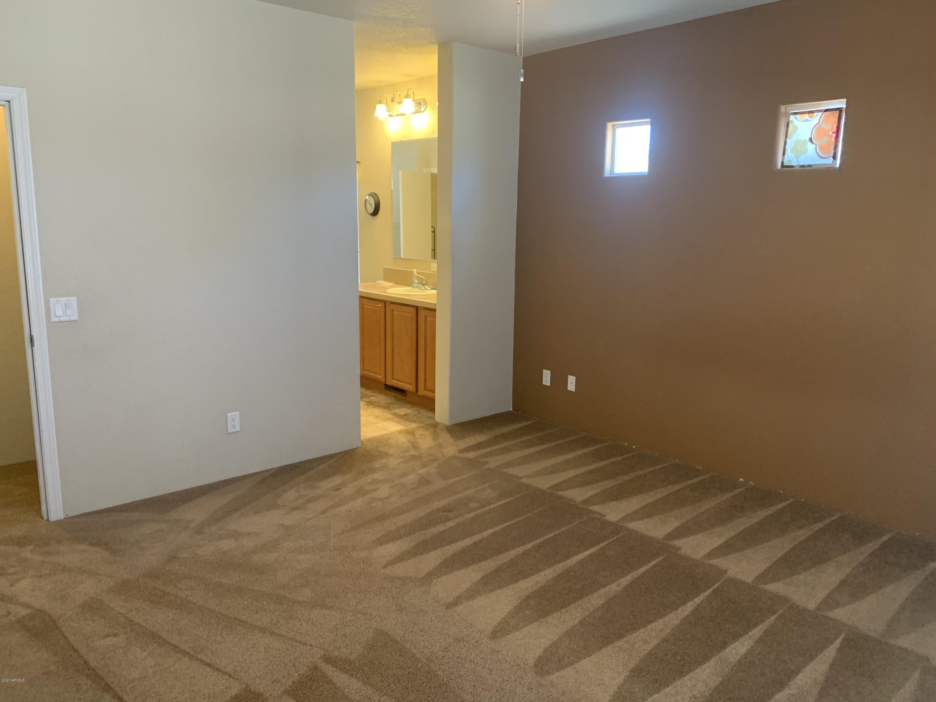 MOUNTAIN MESAS EAST - Residential
