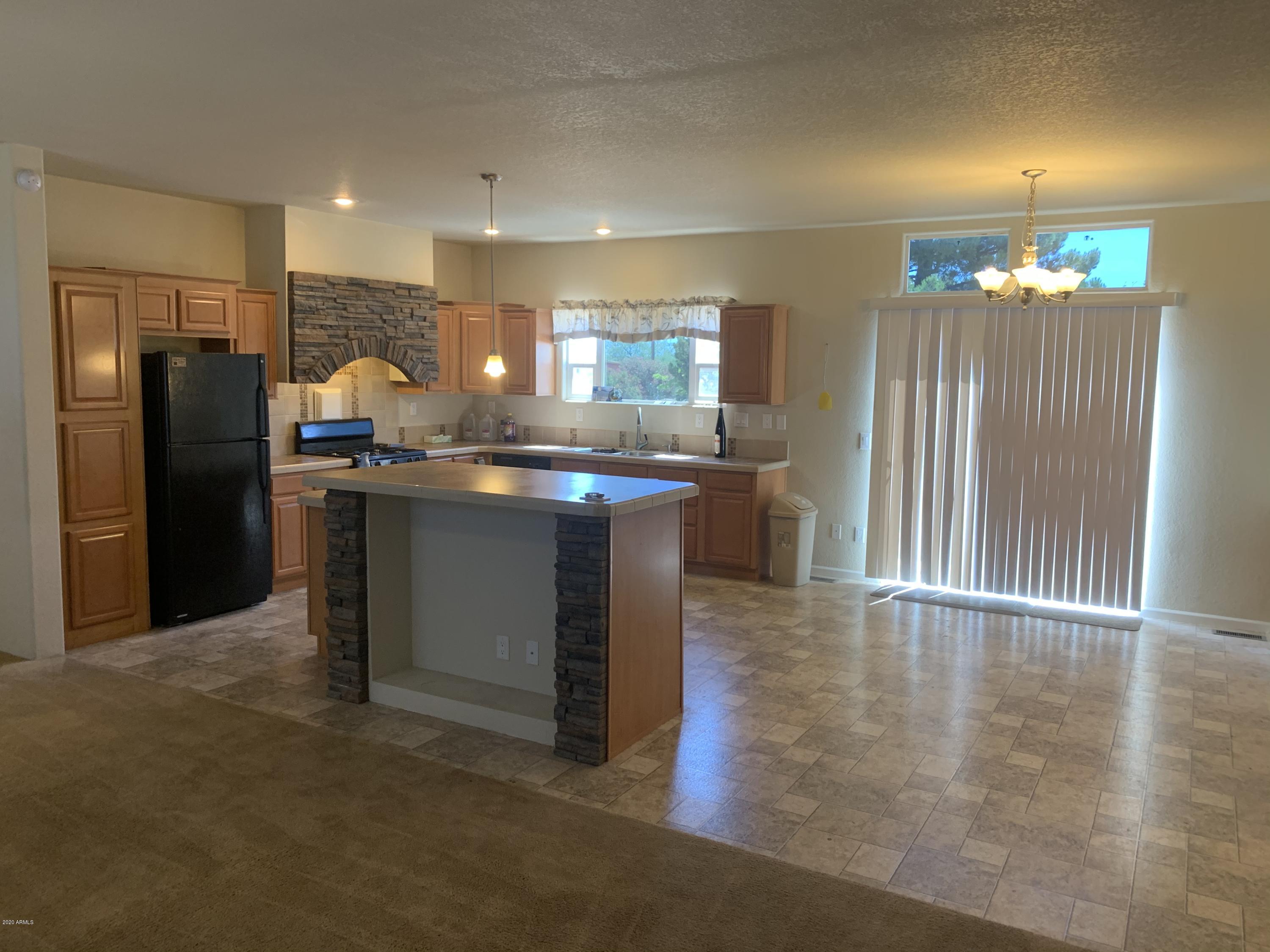 MOUNTAIN MESAS EAST - Residential