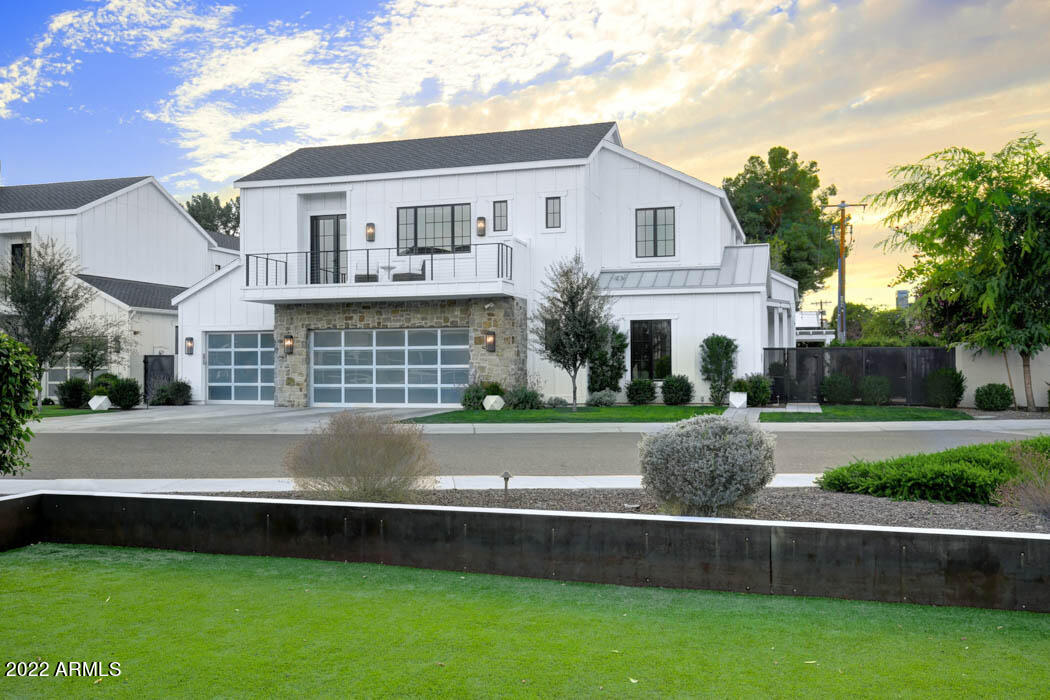 ARCADIA 16 - Residential