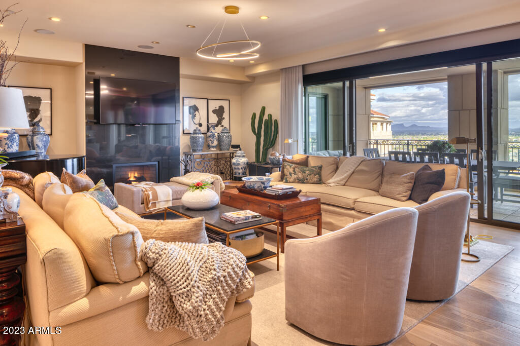 Scottsdale Waterfront - Residential