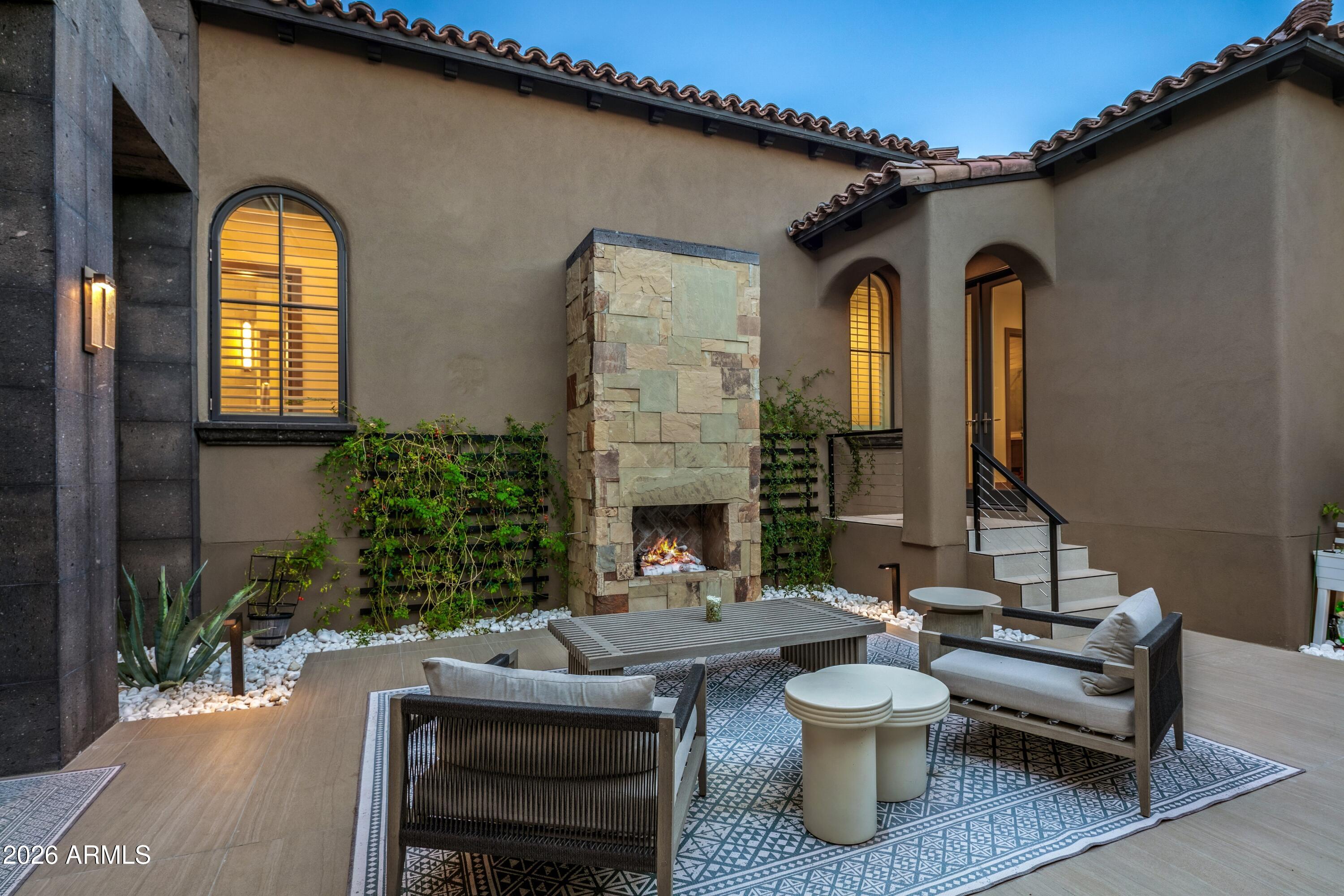 DESERT MOUNTAIN - Residential