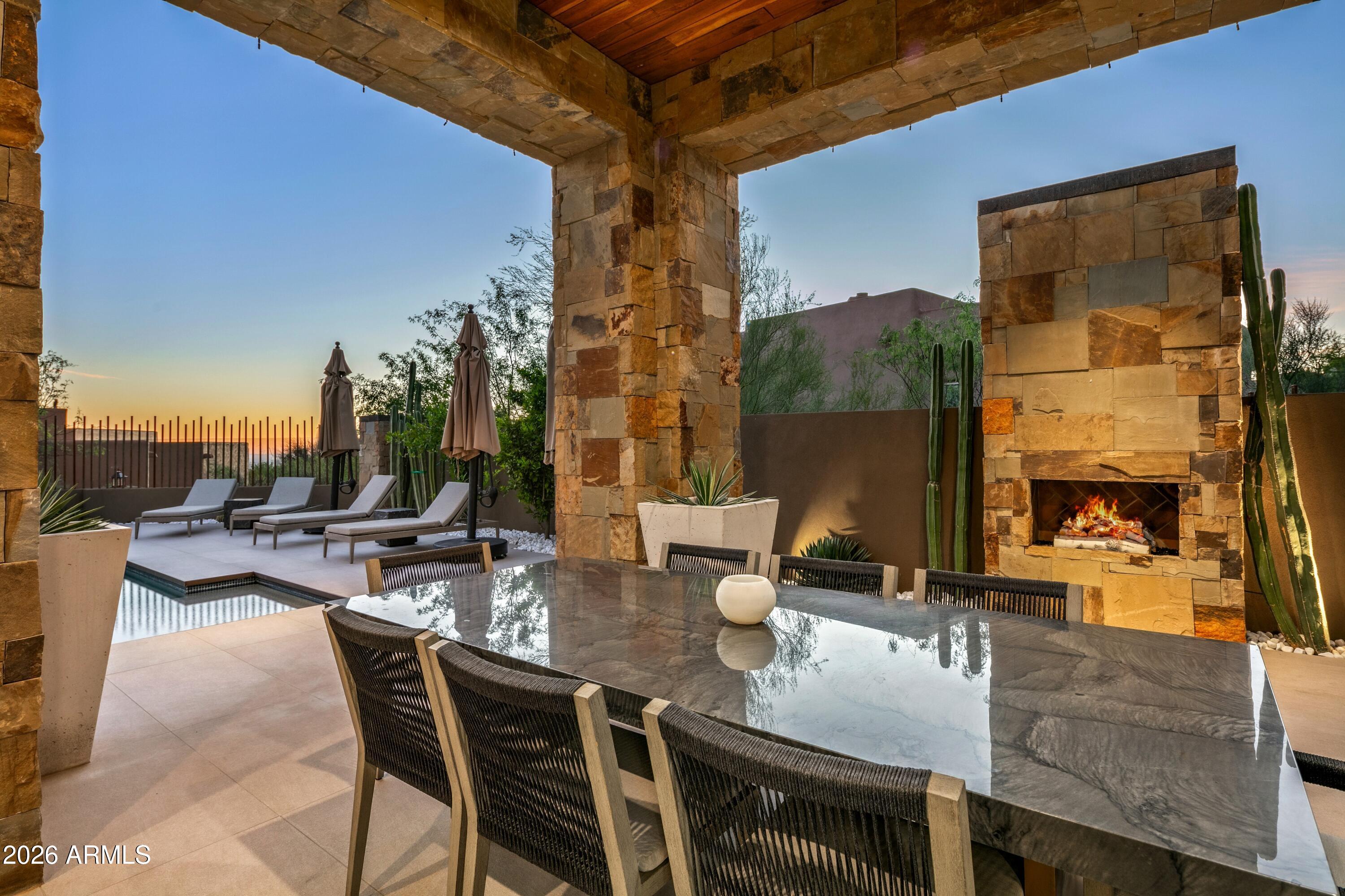 DESERT MOUNTAIN - Residential