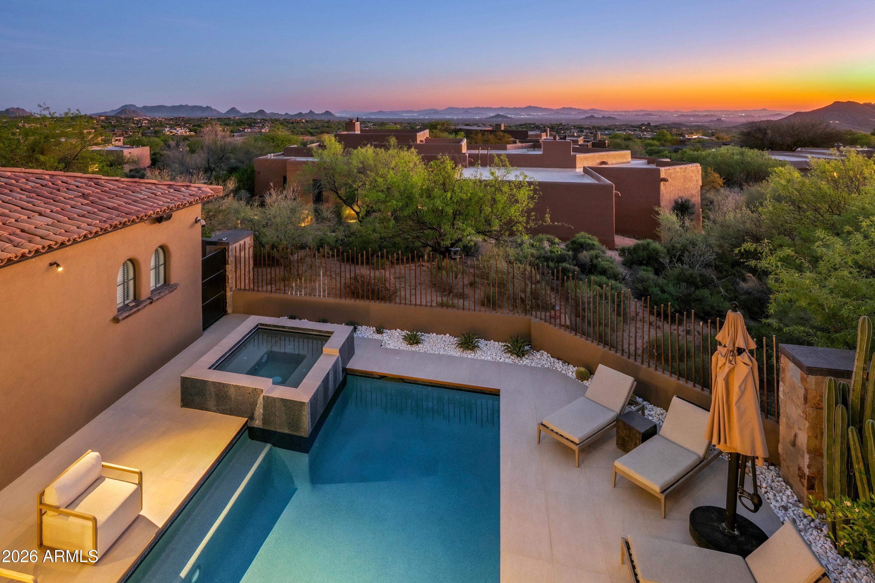 DESERT MOUNTAIN - Residential