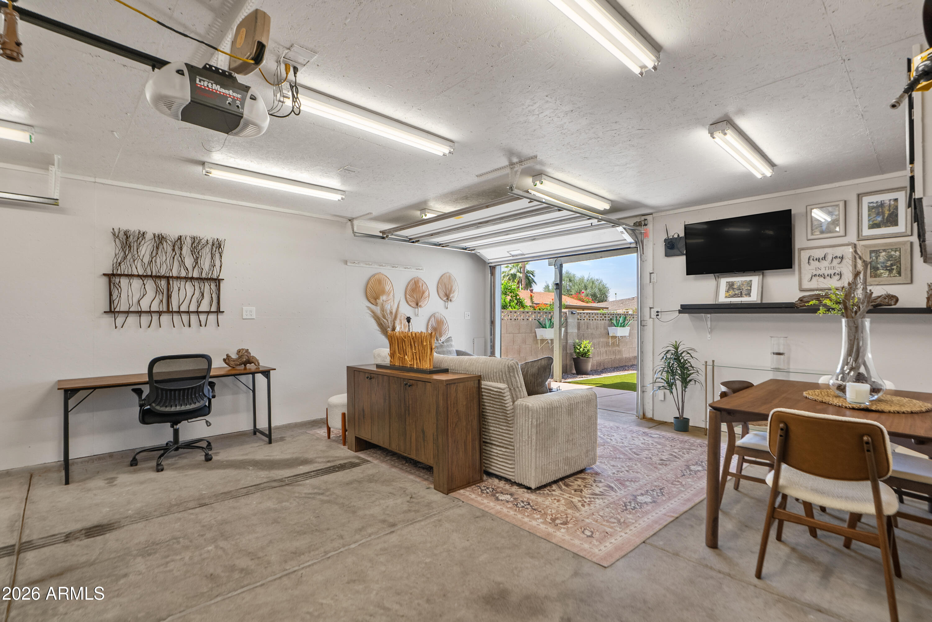 TIERRA ESTE PARK UNIT 4 - Residential