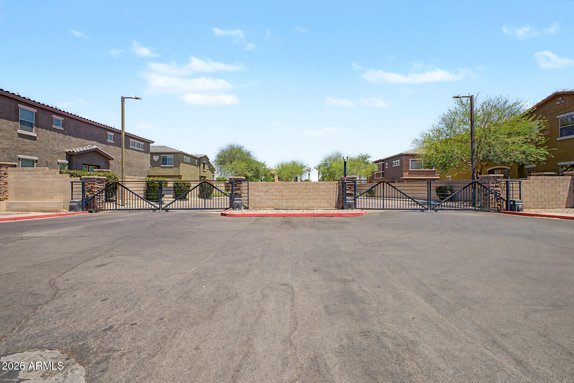 TOWNSQUARE AT SIERRA VERDE CONDOMINIUM - Residential