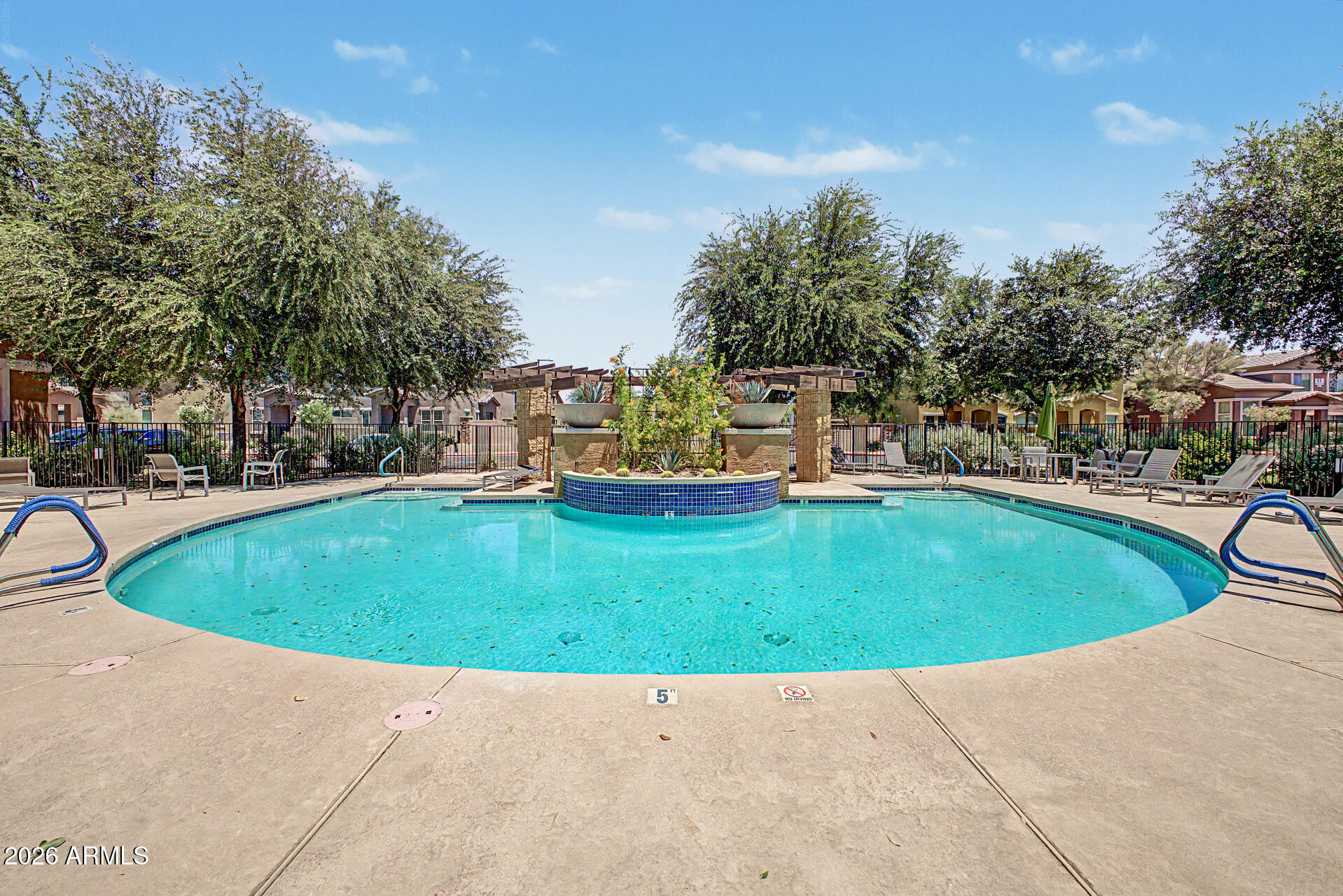 TOWNSQUARE AT SIERRA VERDE CONDOMINIUM - Residential
