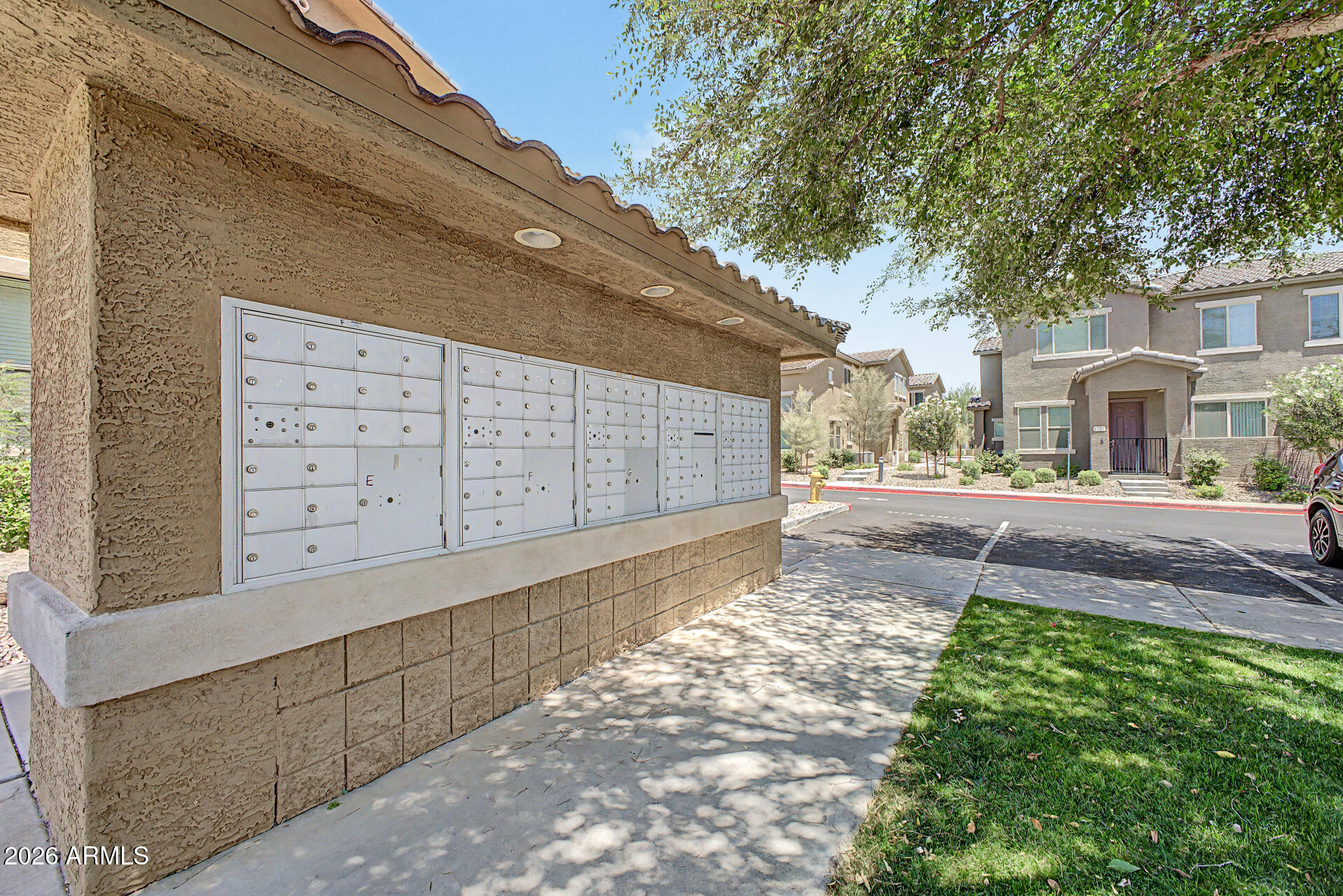 TOWNSQUARE AT SIERRA VERDE CONDOMINIUM - Residential