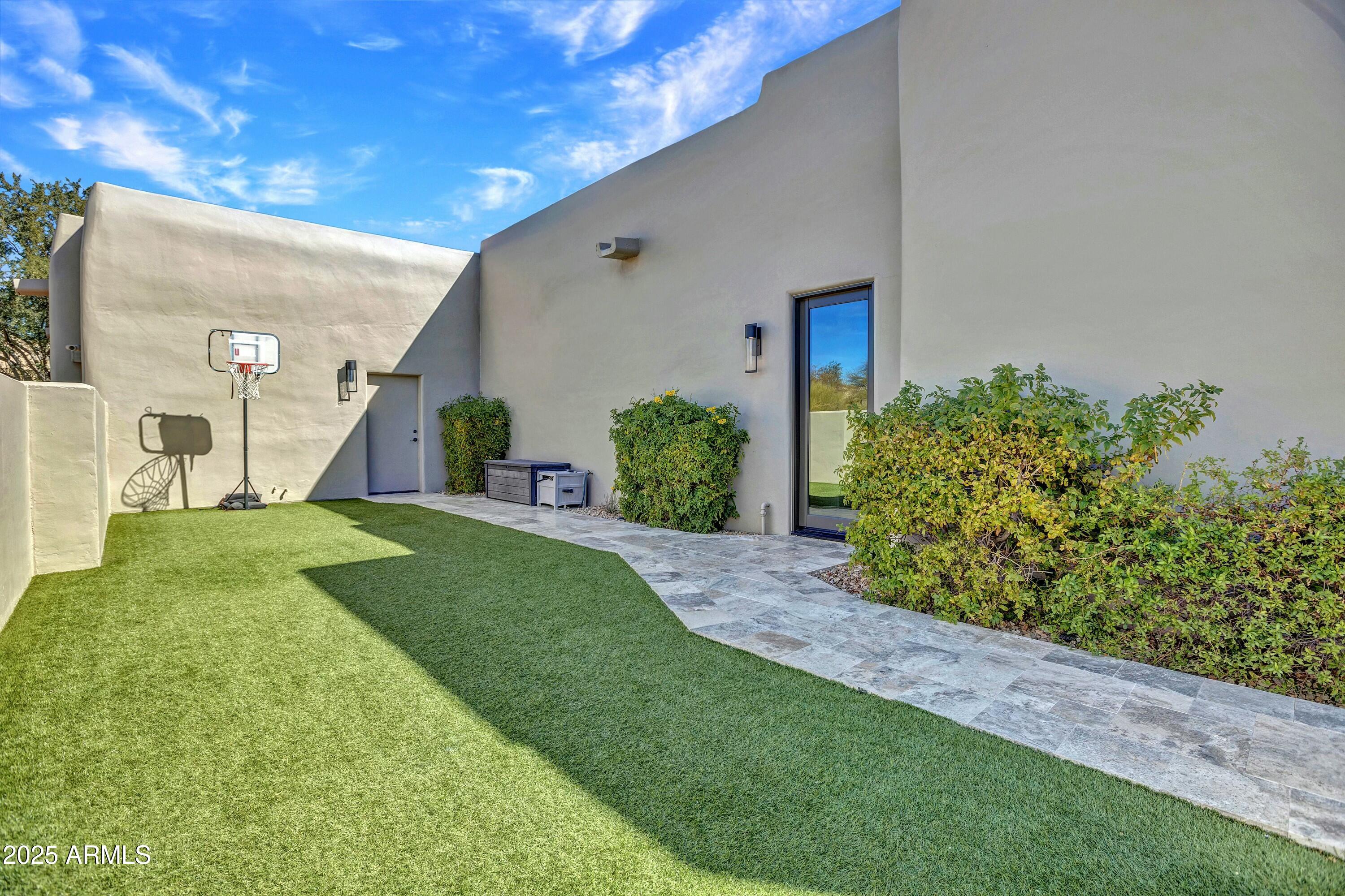 DESERT HIGHLANDS - Residential
