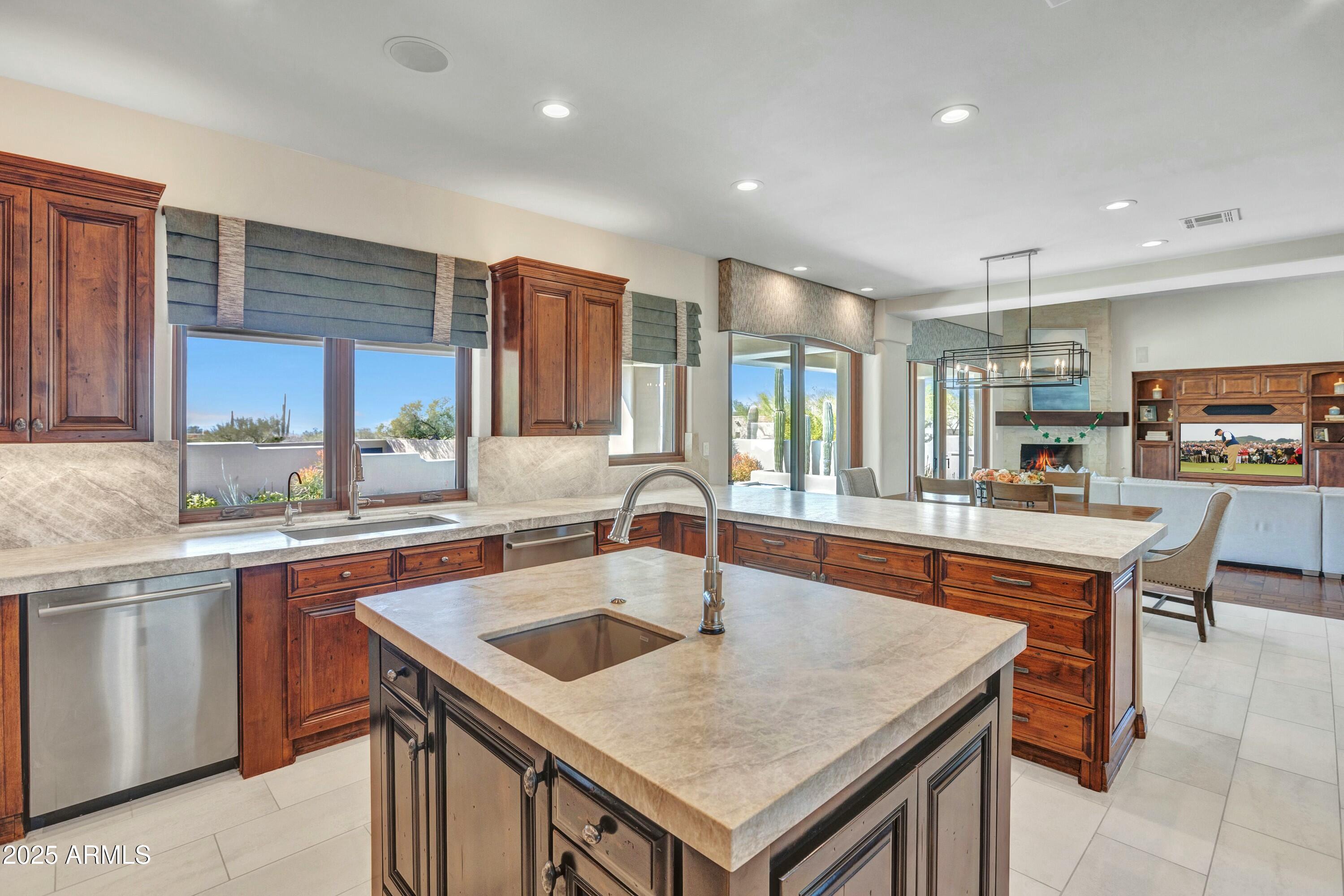 DESERT HIGHLANDS - Residential