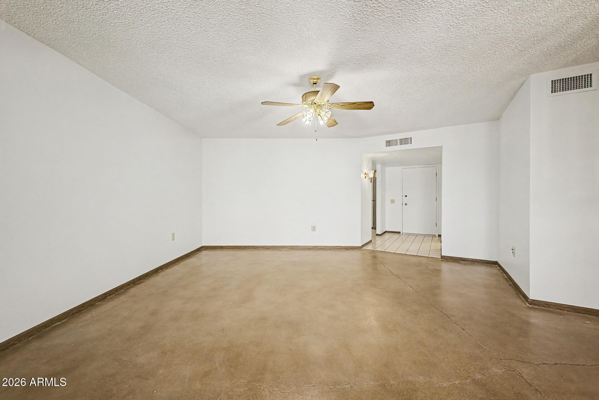 SUN CITY WEST UNIT 1 MCR 200-1 LOT 160 TOG W/UNDIV 1-74 INT IN TR C - Residential