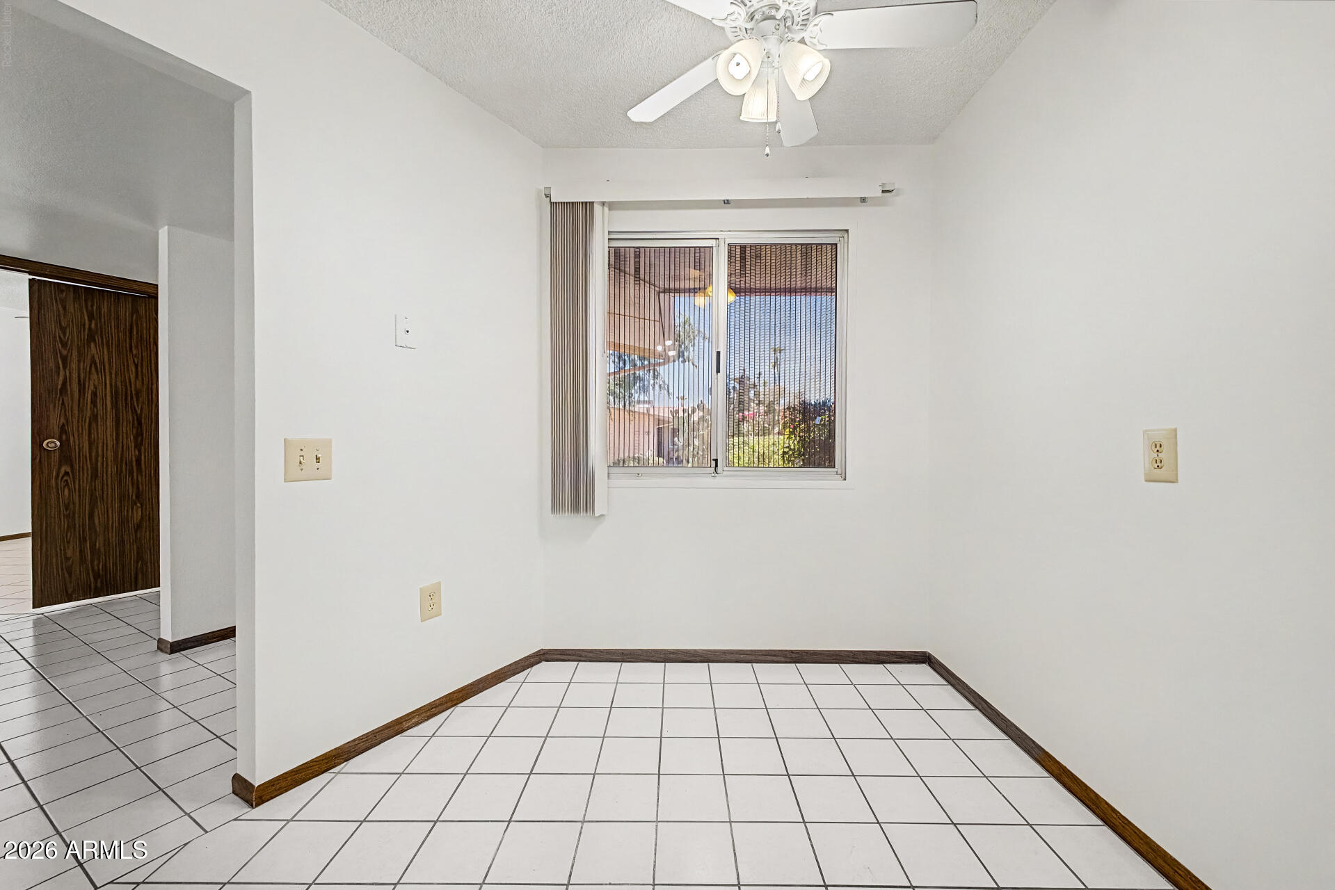 SUN CITY WEST UNIT 1 MCR 200-1 LOT 160 TOG W/UNDIV 1-74 INT IN TR C - Residential
