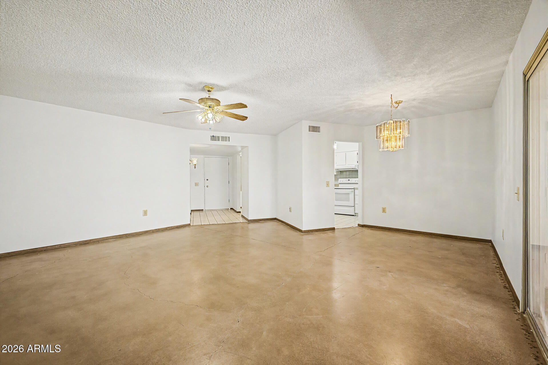 SUN CITY WEST UNIT 1 MCR 200-1 LOT 160 TOG W/UNDIV 1-74 INT IN TR C - Residential